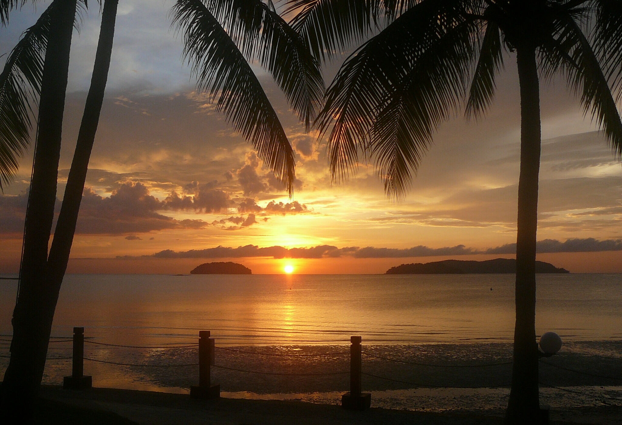 Zonsondergang vanuit Kota Kinabalu