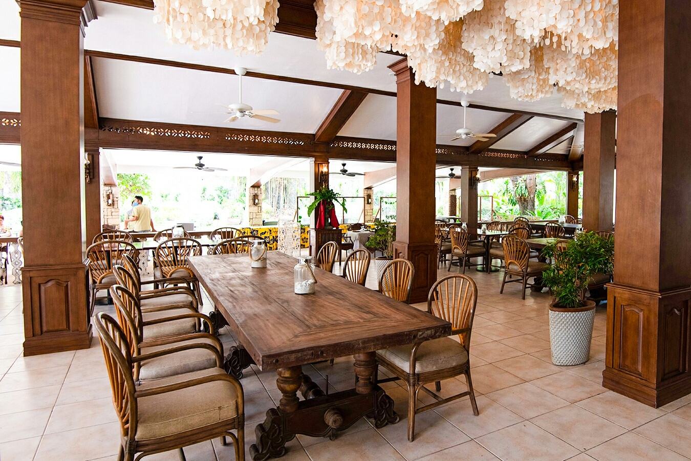 Filipijnen Mactan Costabella Tropical Hotel Restaurant