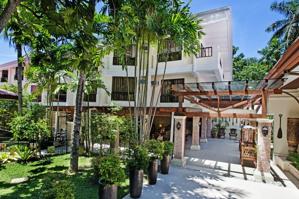 Filipijnen Mactan Costabella Tropical Hotel Entree