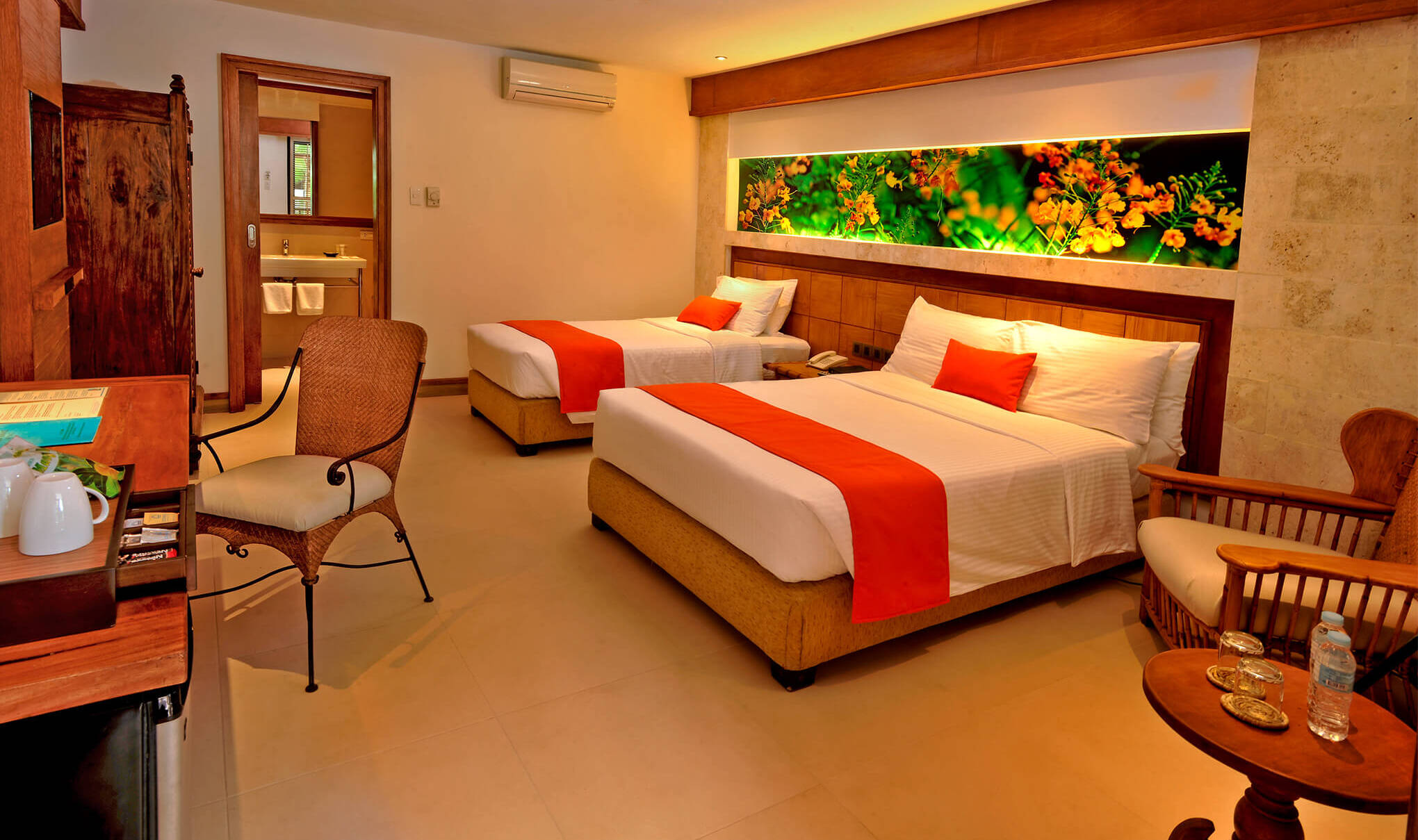 Filipijnen Mactan Costabella Tropical Hotel Deluxe Kamer Poolside Balkon