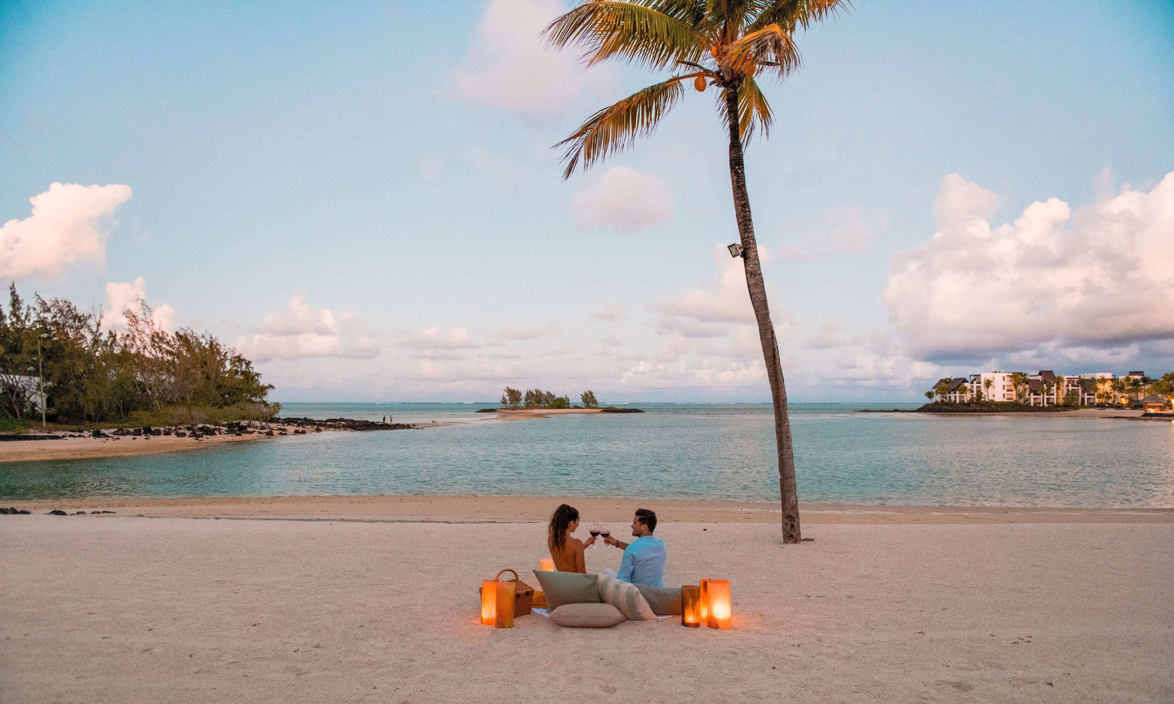 Mauritius-Shangri-La-Le-Touessrok-Romantische-Avond-Strand