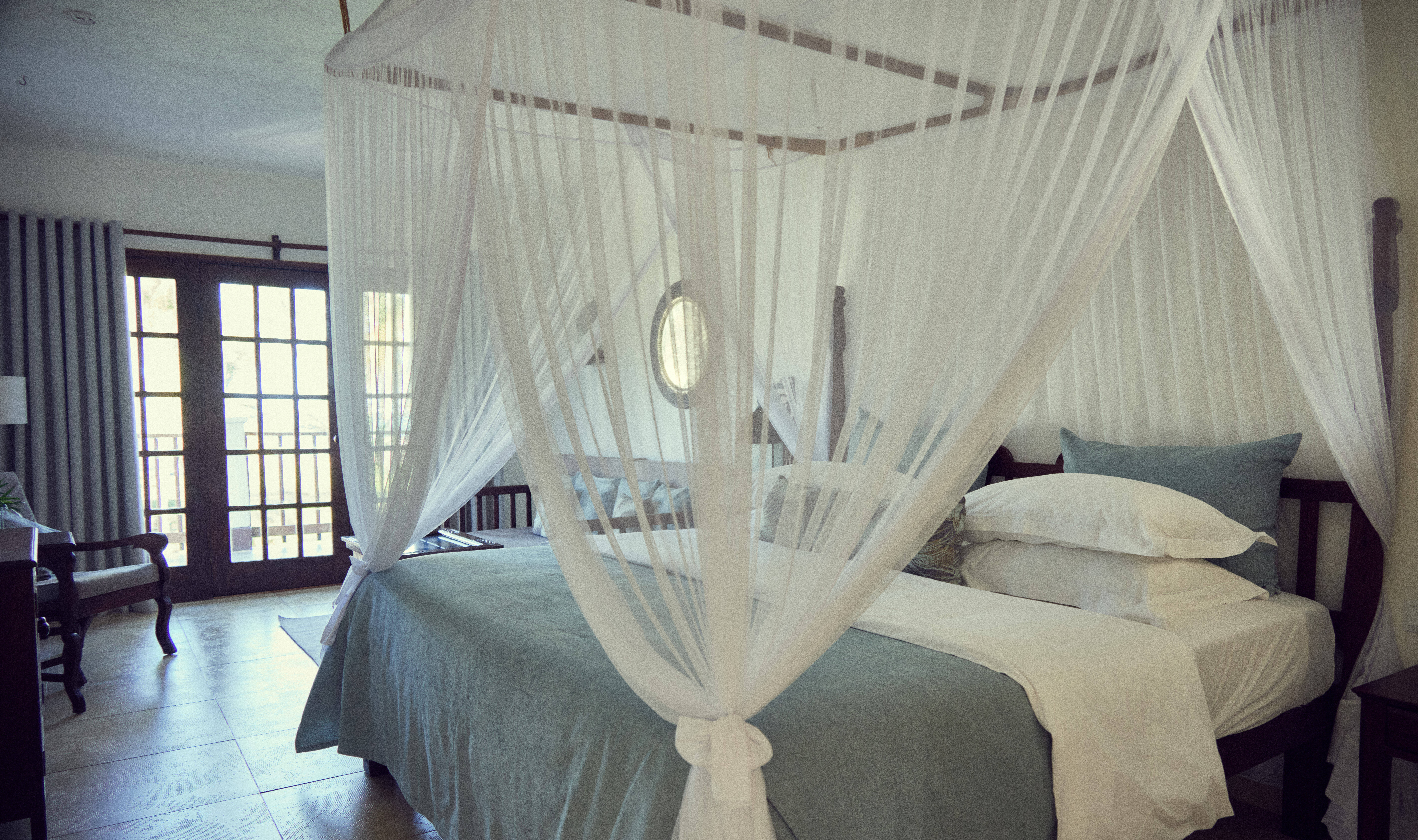 Zanzibar Bwejuu Beach Breezes Beach Club Suite