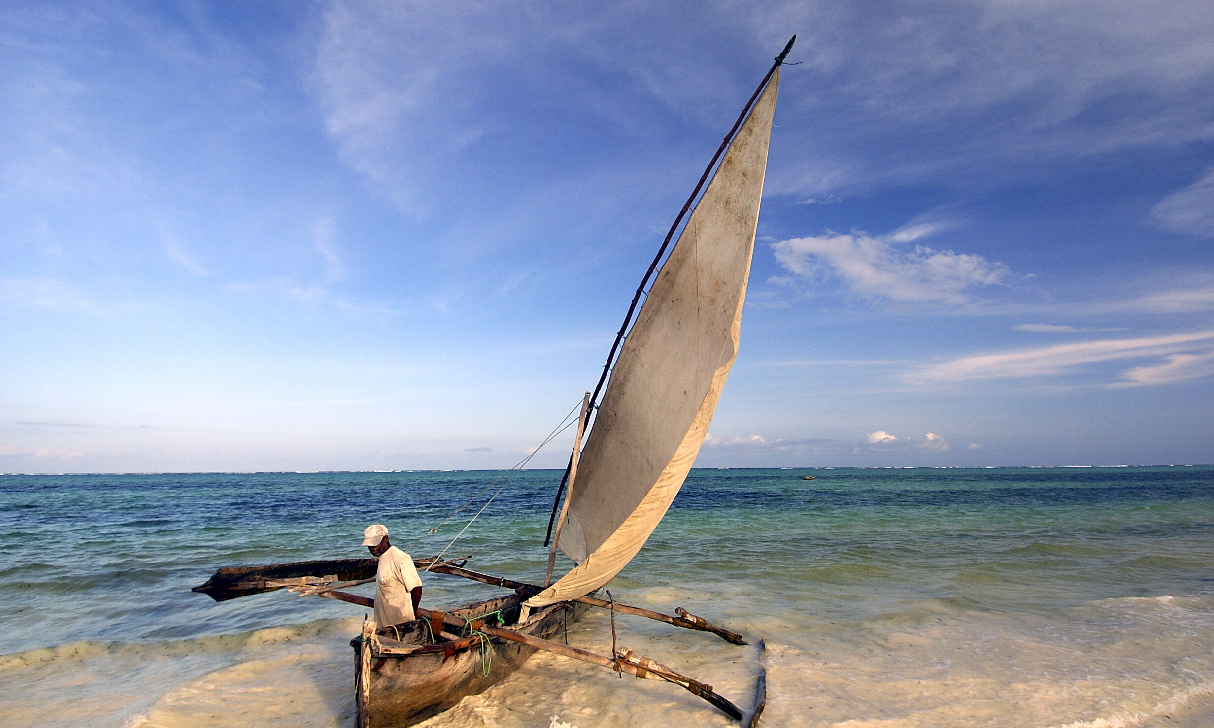 Tanzania-Zanzibar-The-Palms-Resort-dhow