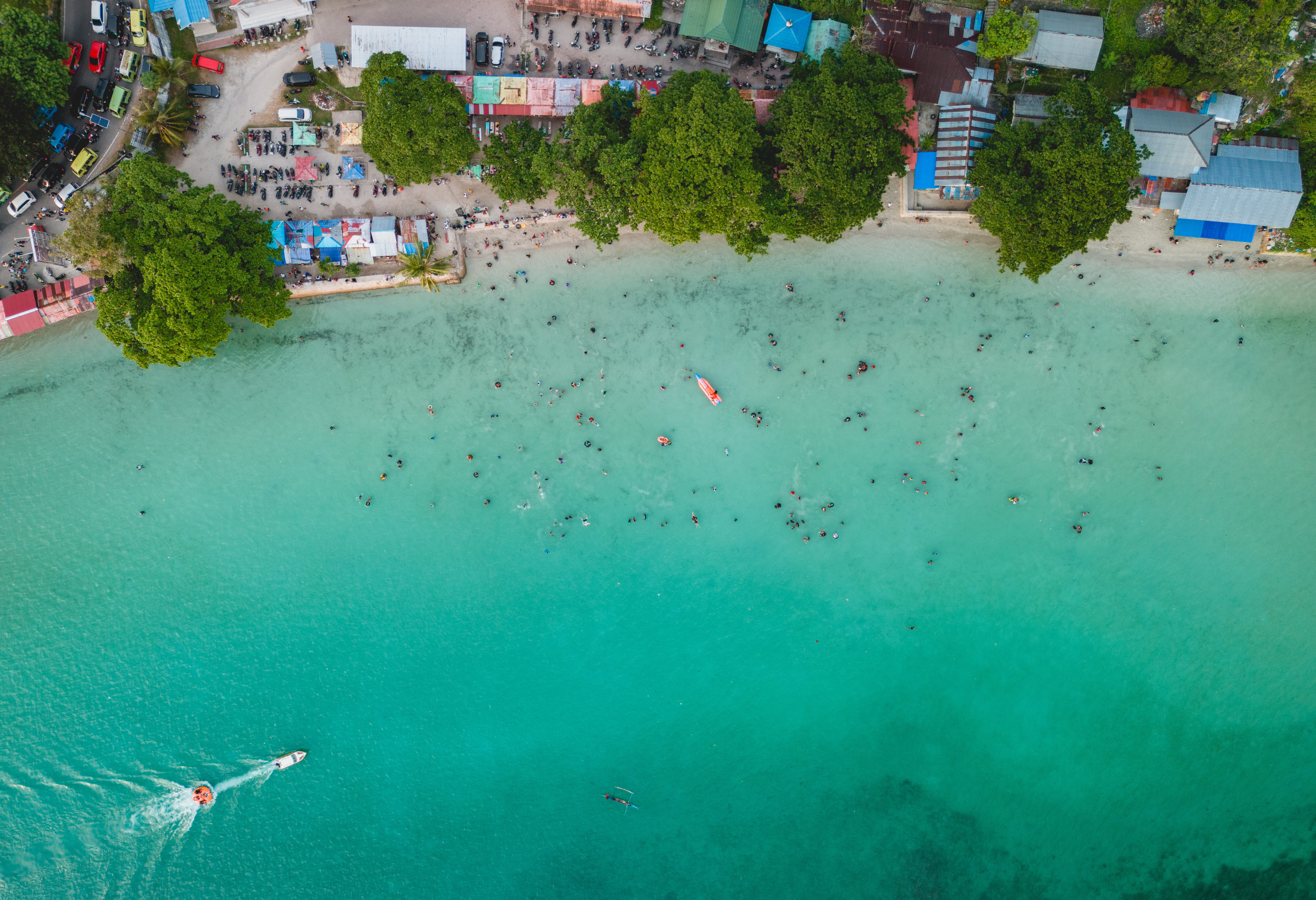 Natsepa Beach op Ambon in de Molukken in Indonesie