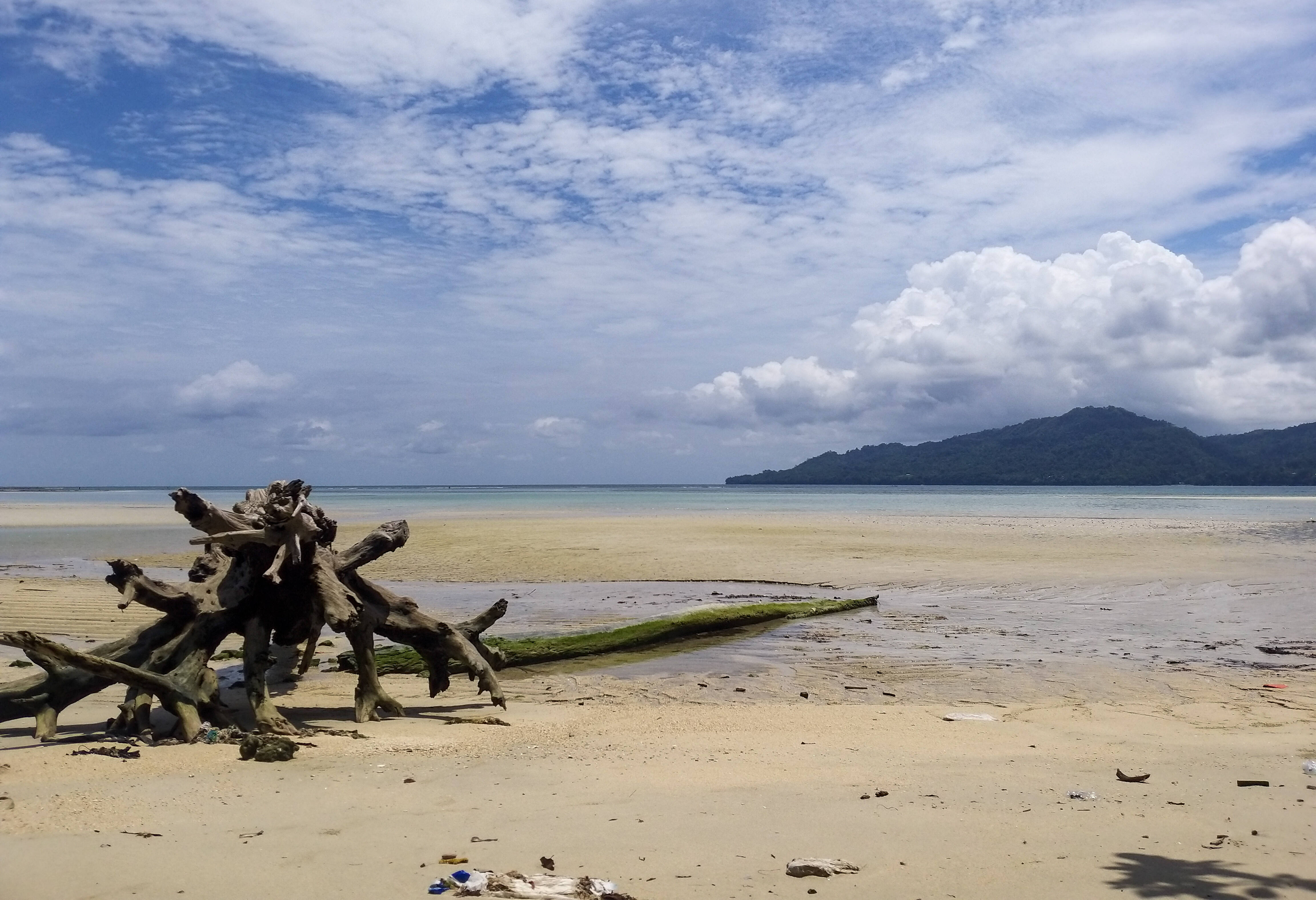 Natsepa Beach bij Ambon in de Molukken in Indonesie