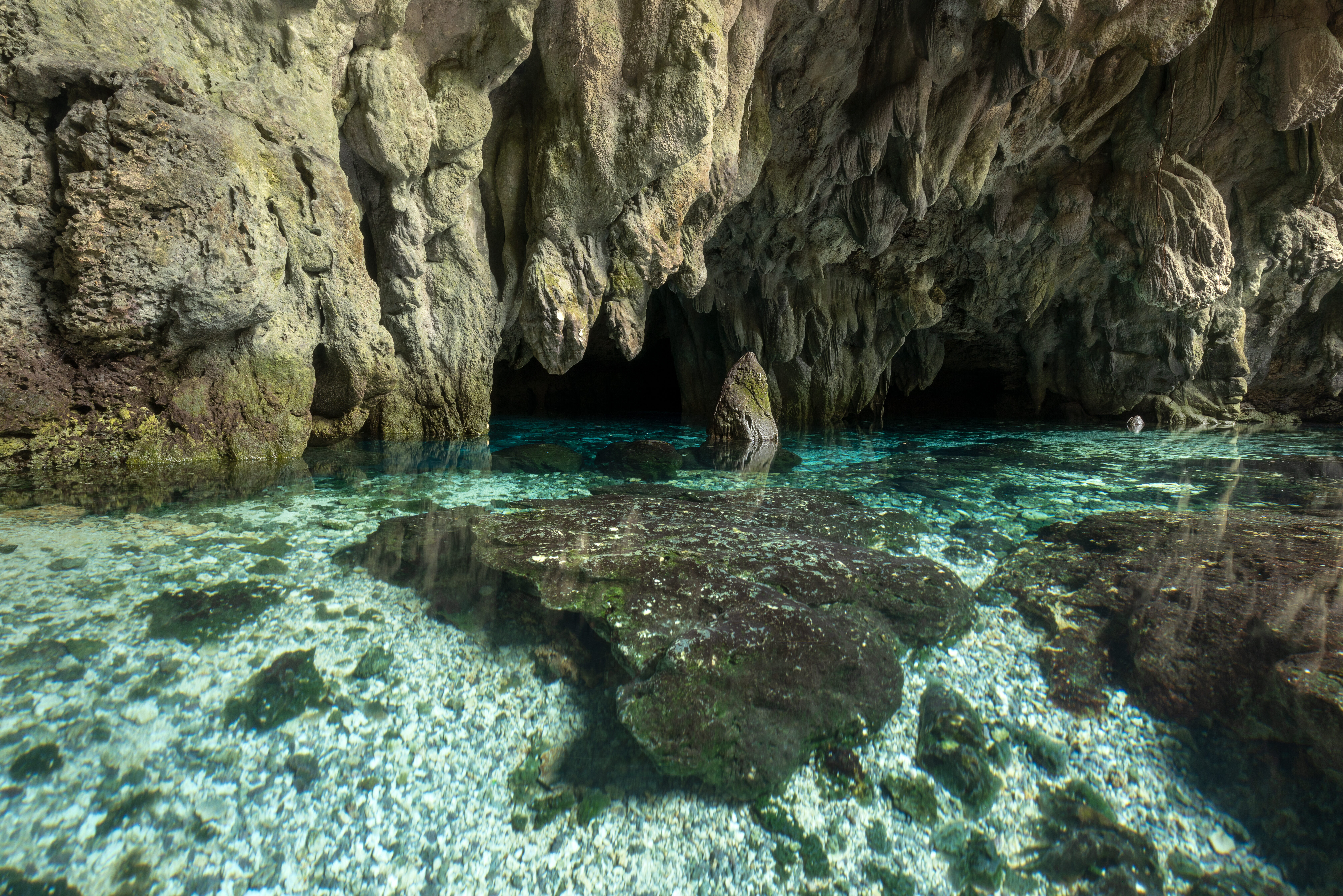 Goa Hawang op de Kei eilanden in de Molukken in Indonesie