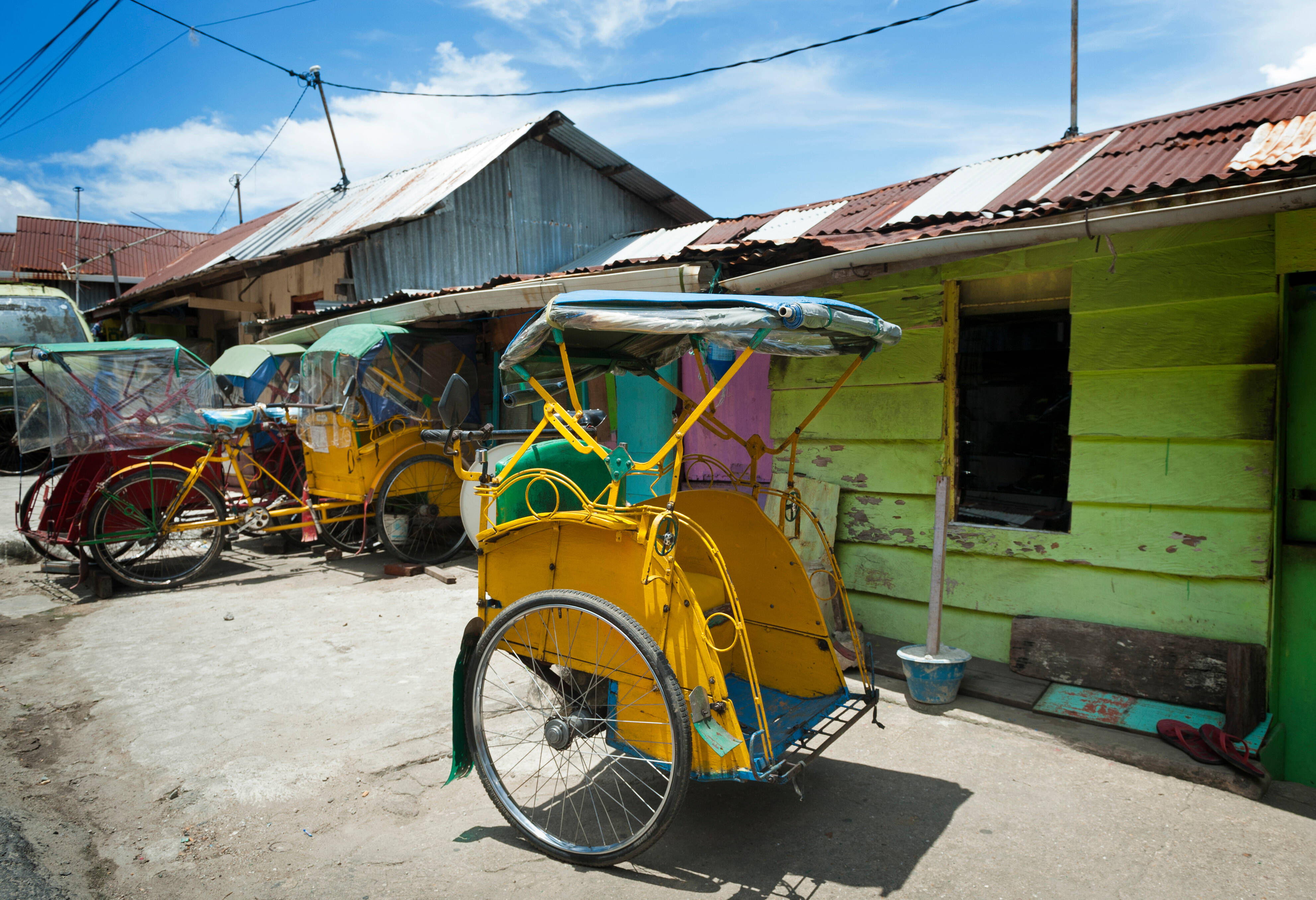Becaks in Ambon Stad in de Molukken in Indonesie