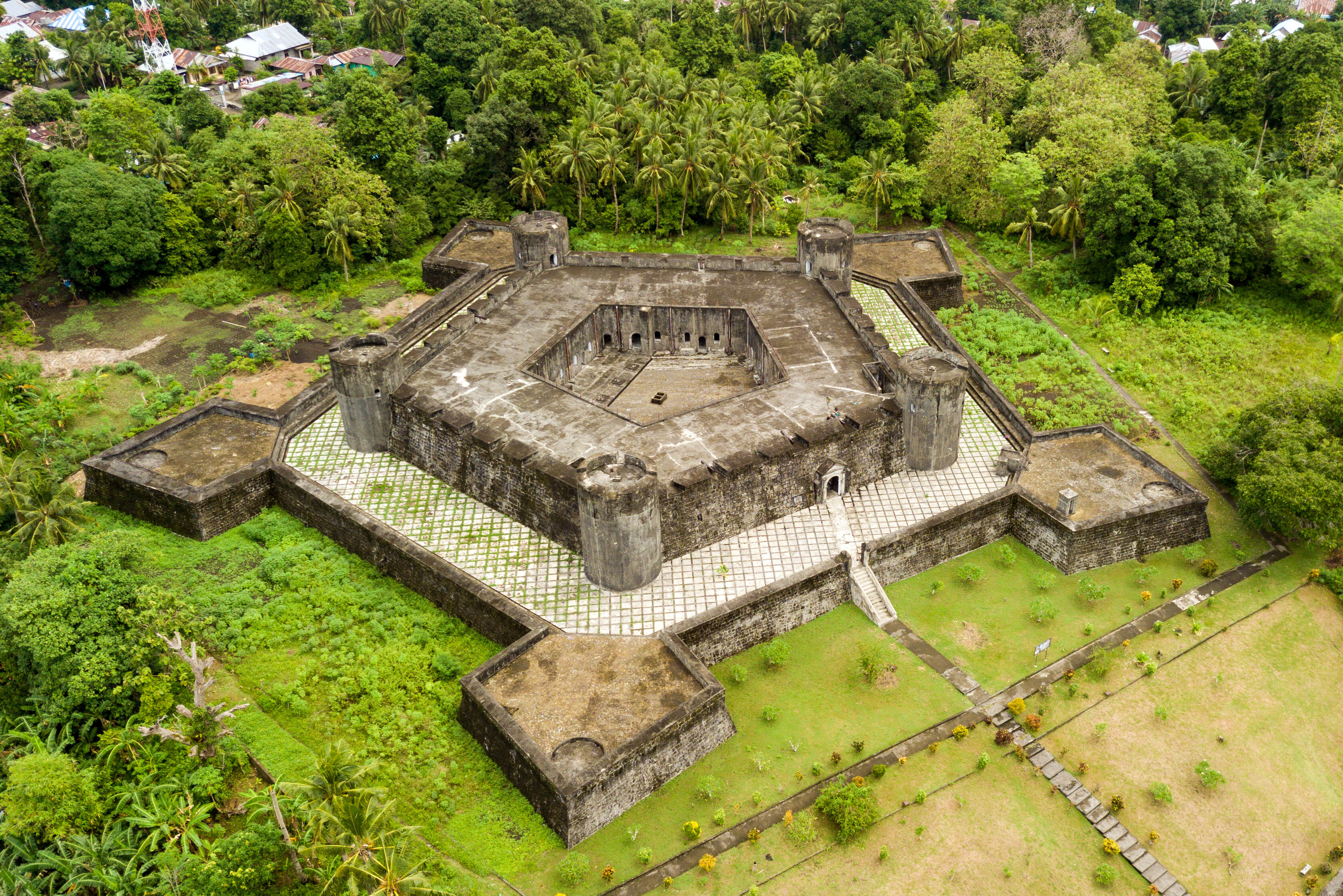 Fort Belgica in Bandaneira in de Molukken in Indonesie