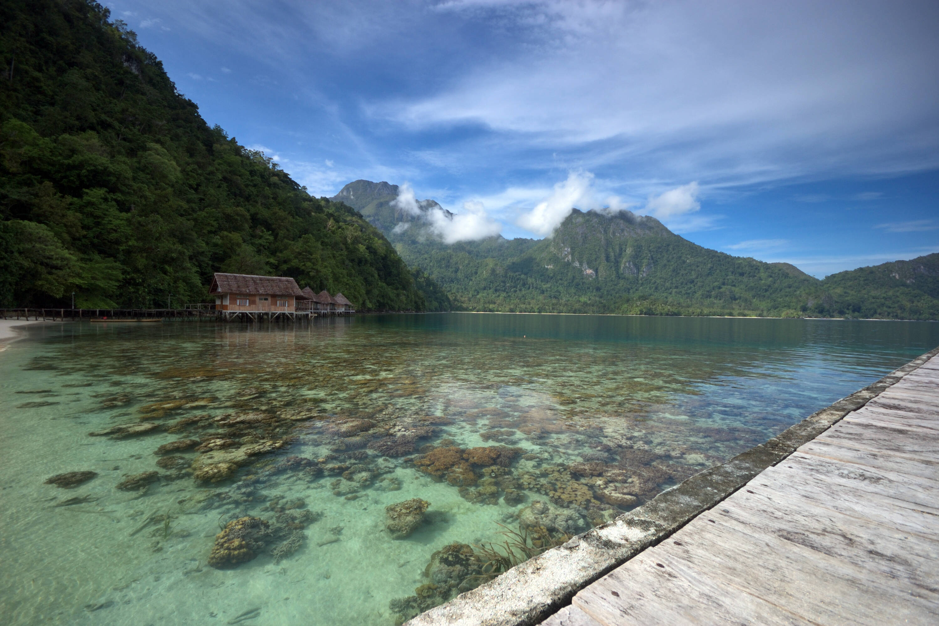 Ora Beach op Seram in de Molukken in Indonesie