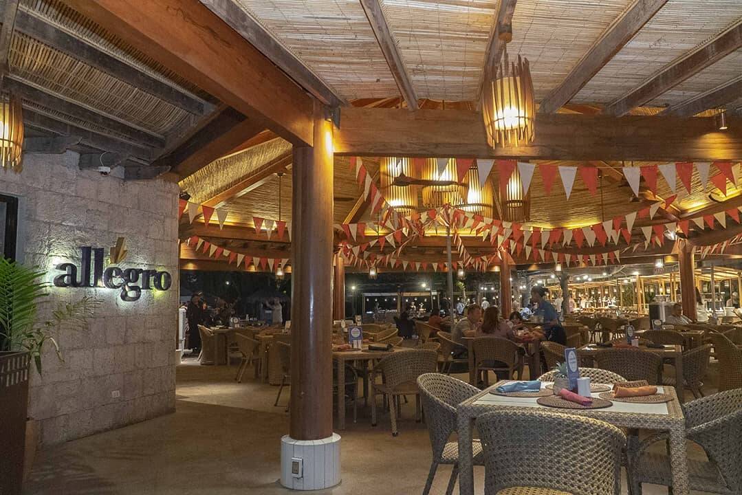 Filipijnen Cebu Bluewater Maribago Beach Resort Restaurant