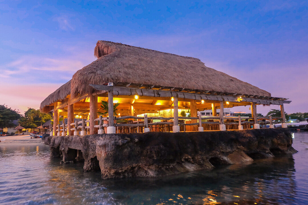 Filipijnen Cebu Bluewater Maribago Beach Resort Restaurant
