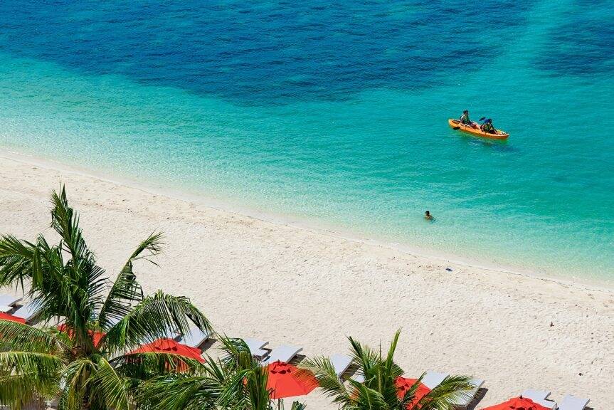 Strand van Costabella Mactan