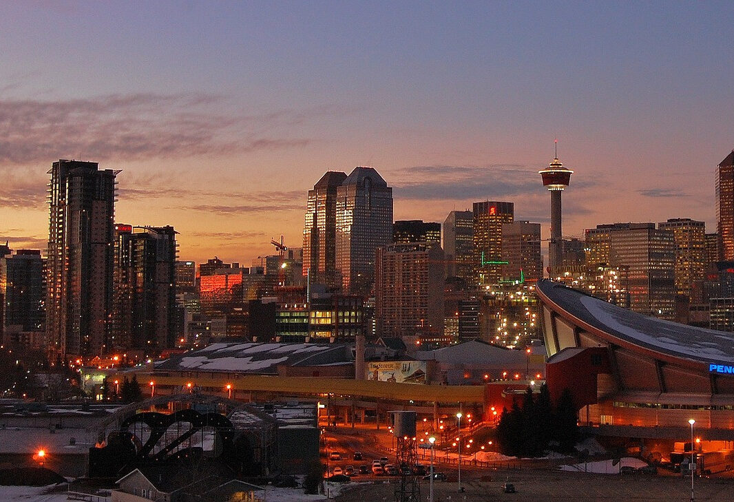 Calgary skyline bij zonsondergang