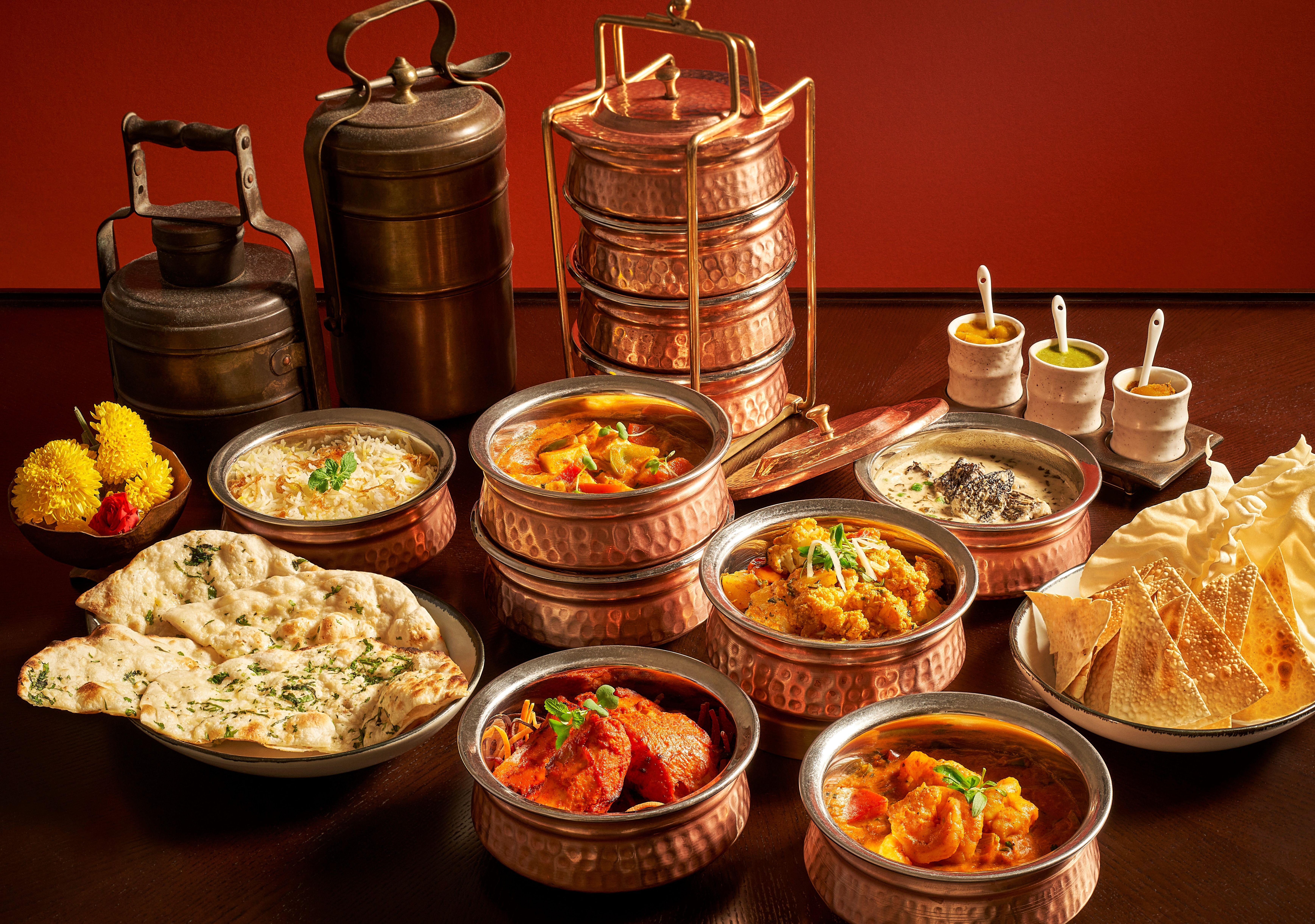 Singapore-Raffles-Restaurant-Tiffin-Room-Mera-Dabba