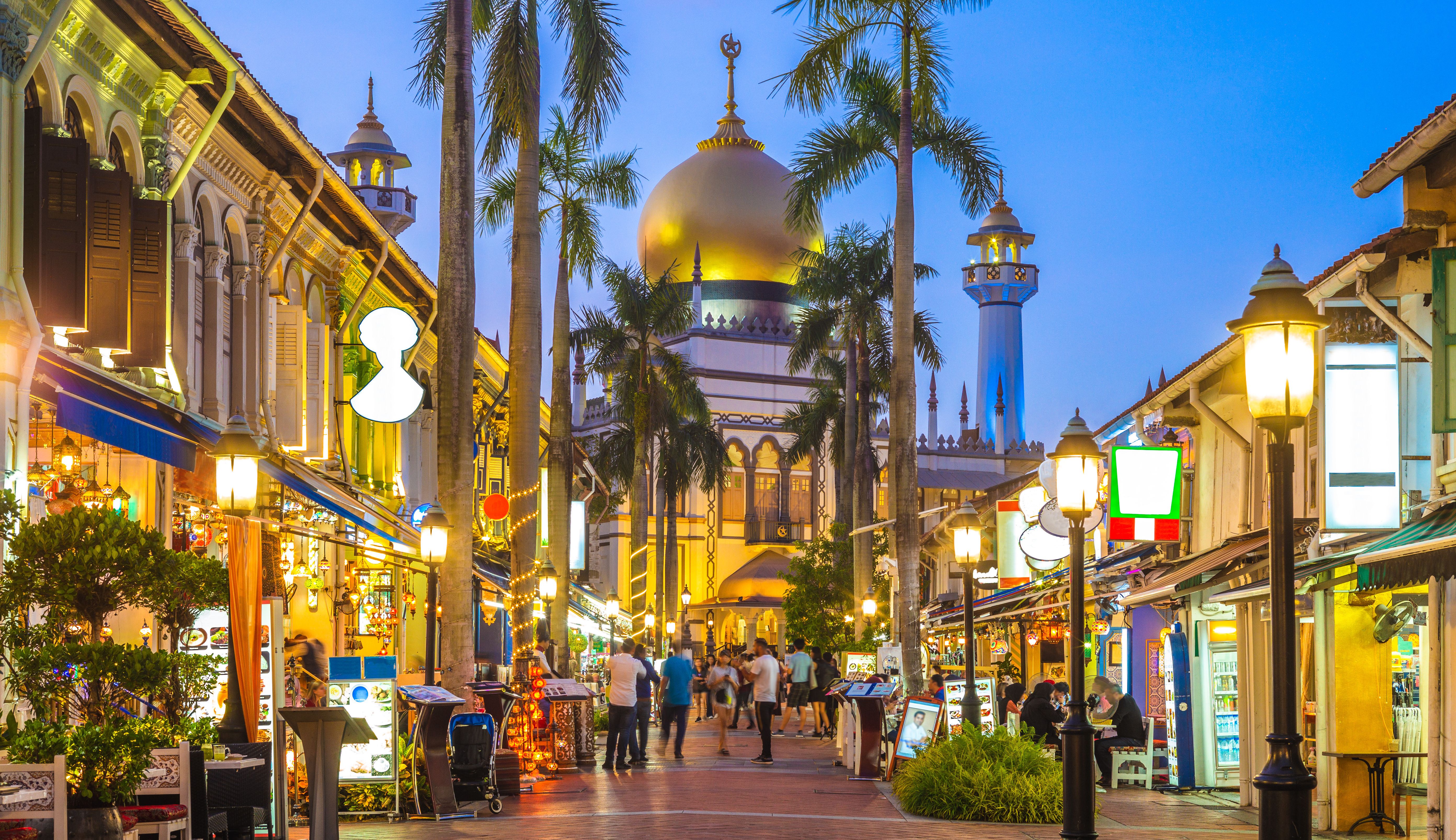 Singapore-Kampong-Glam-straatzicht-Masjid-Sultan-moskee-avond