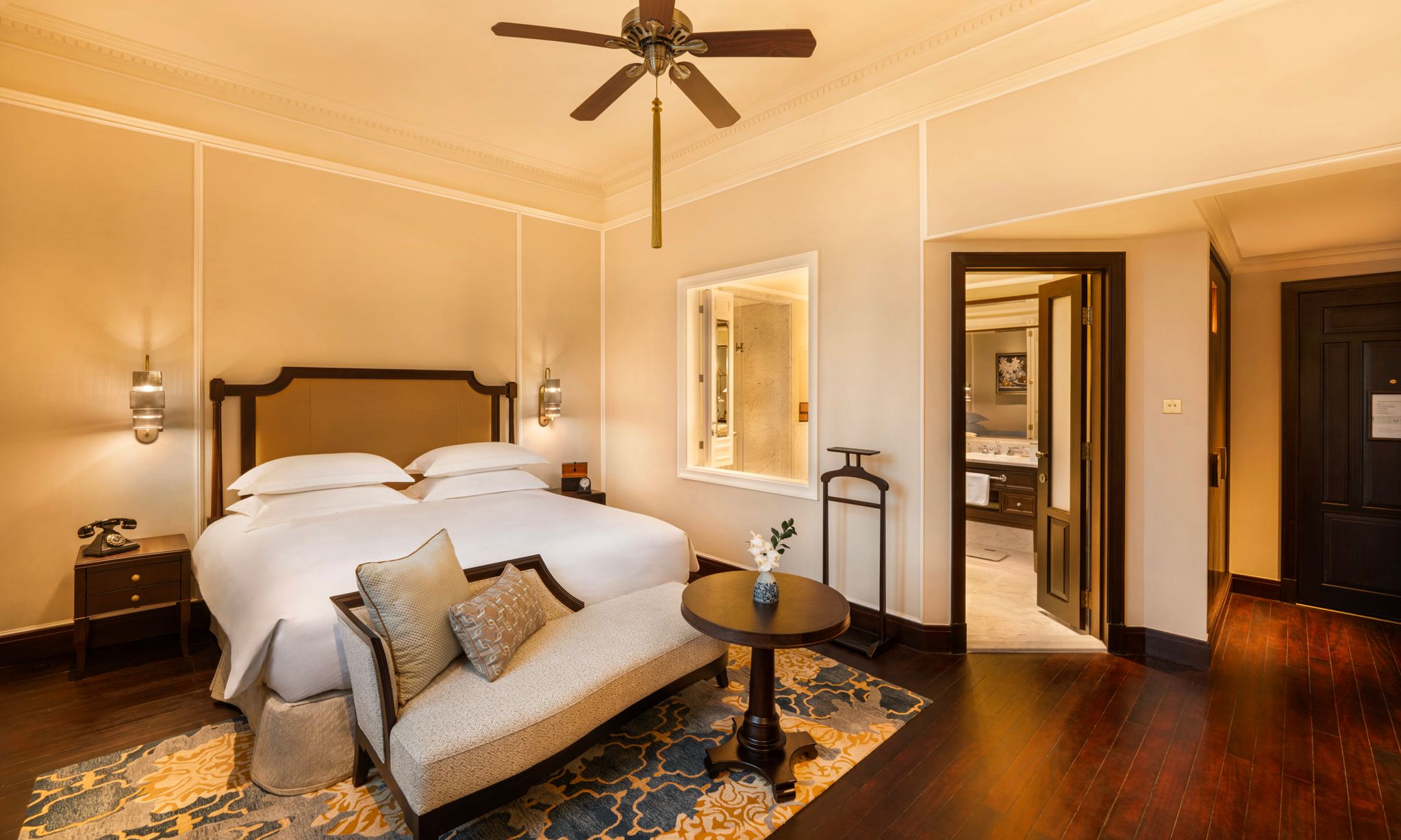 Grand Luxury kamer in het Sofitel Legend Metropole in Hanoi