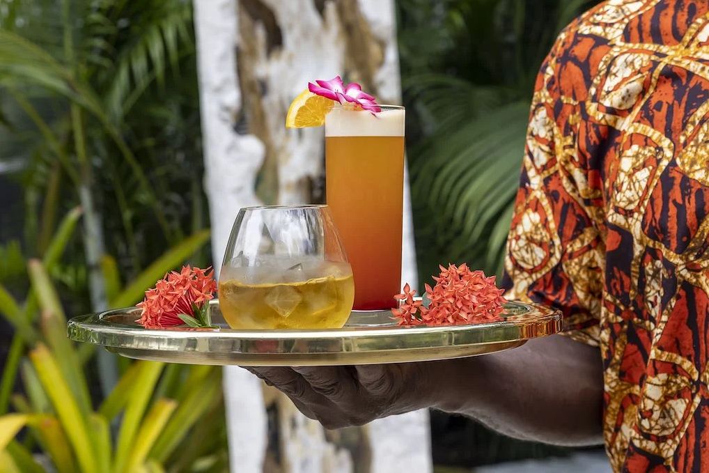 Barbados Westkust St James Treasure Beach Art Hotel Drankjes