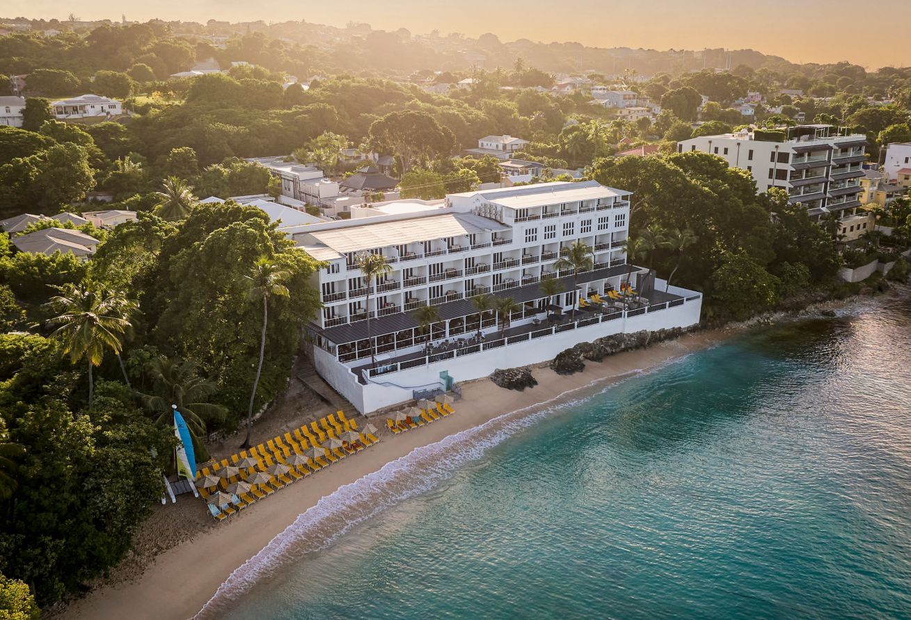Barbados Westkust St James Waves Resort Spa Strand