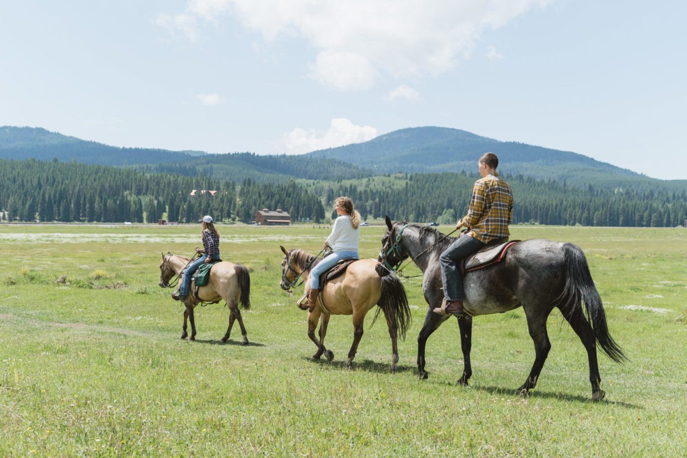 Paardrijden bij Yellowstone Under Canvas