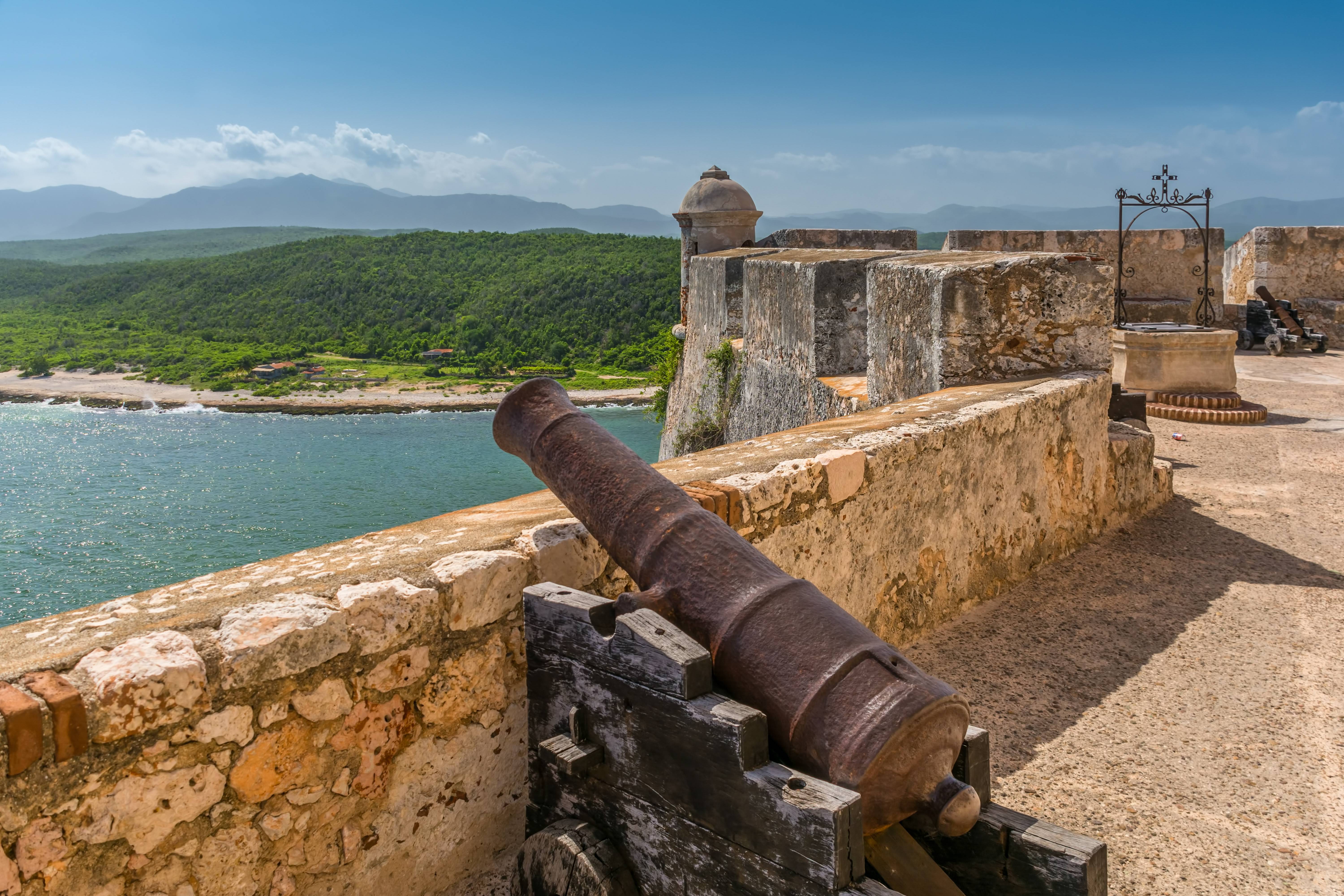 cuba-santiago-de-cuba-castillo-del-morro