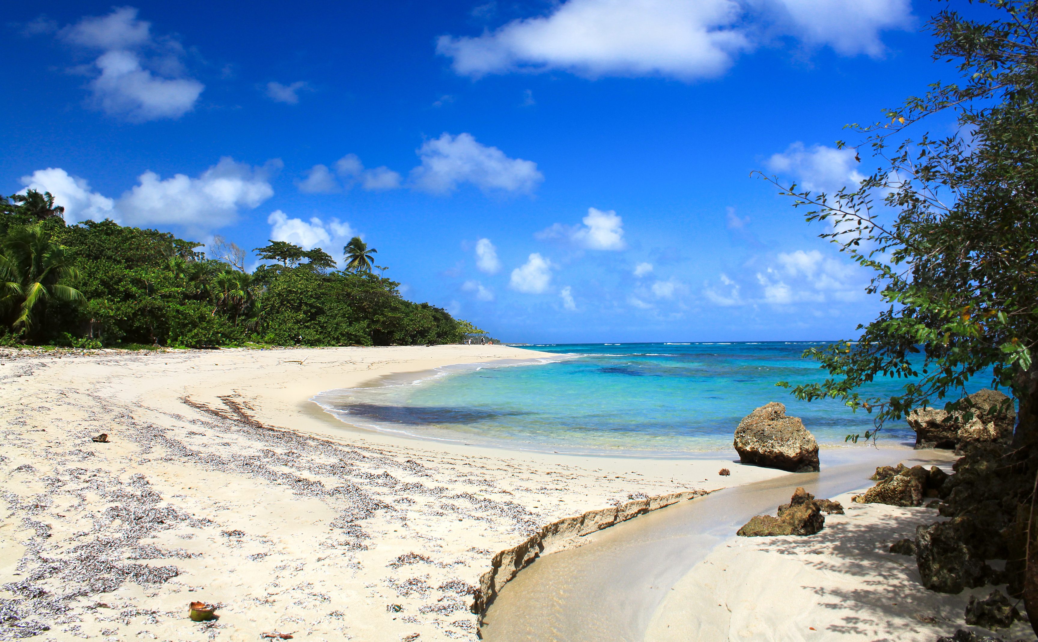 cuba-regio-baracoa-playa-maguana