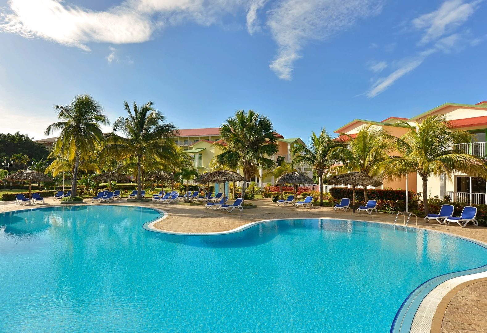 Zwembad van het Iberostar Tainos in Varadero in Cuba