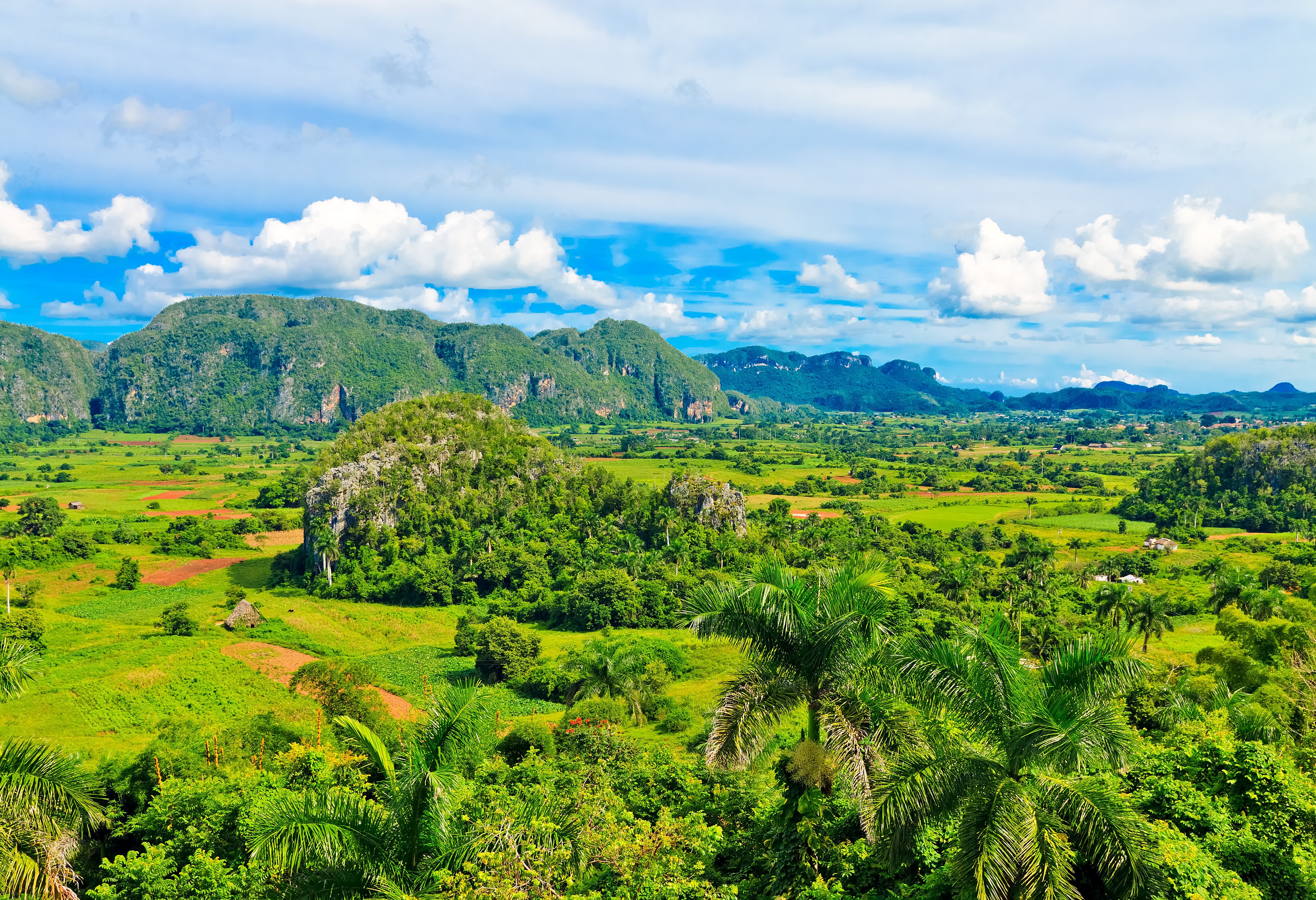 Uitzicht over de Vinales Vallei in Cuba
