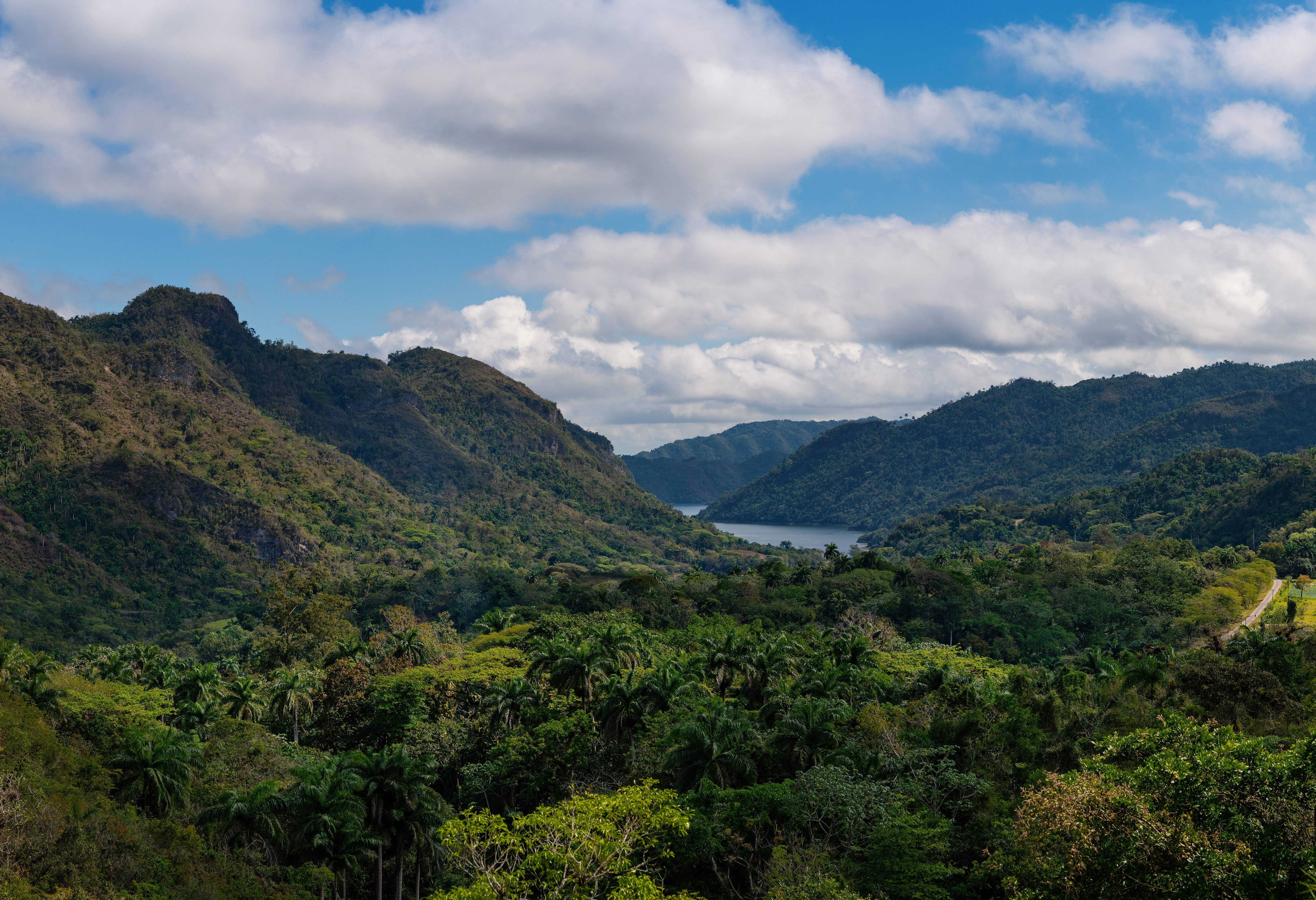 Uitzicht over het natuurpark Topes de Collantes in Cuba