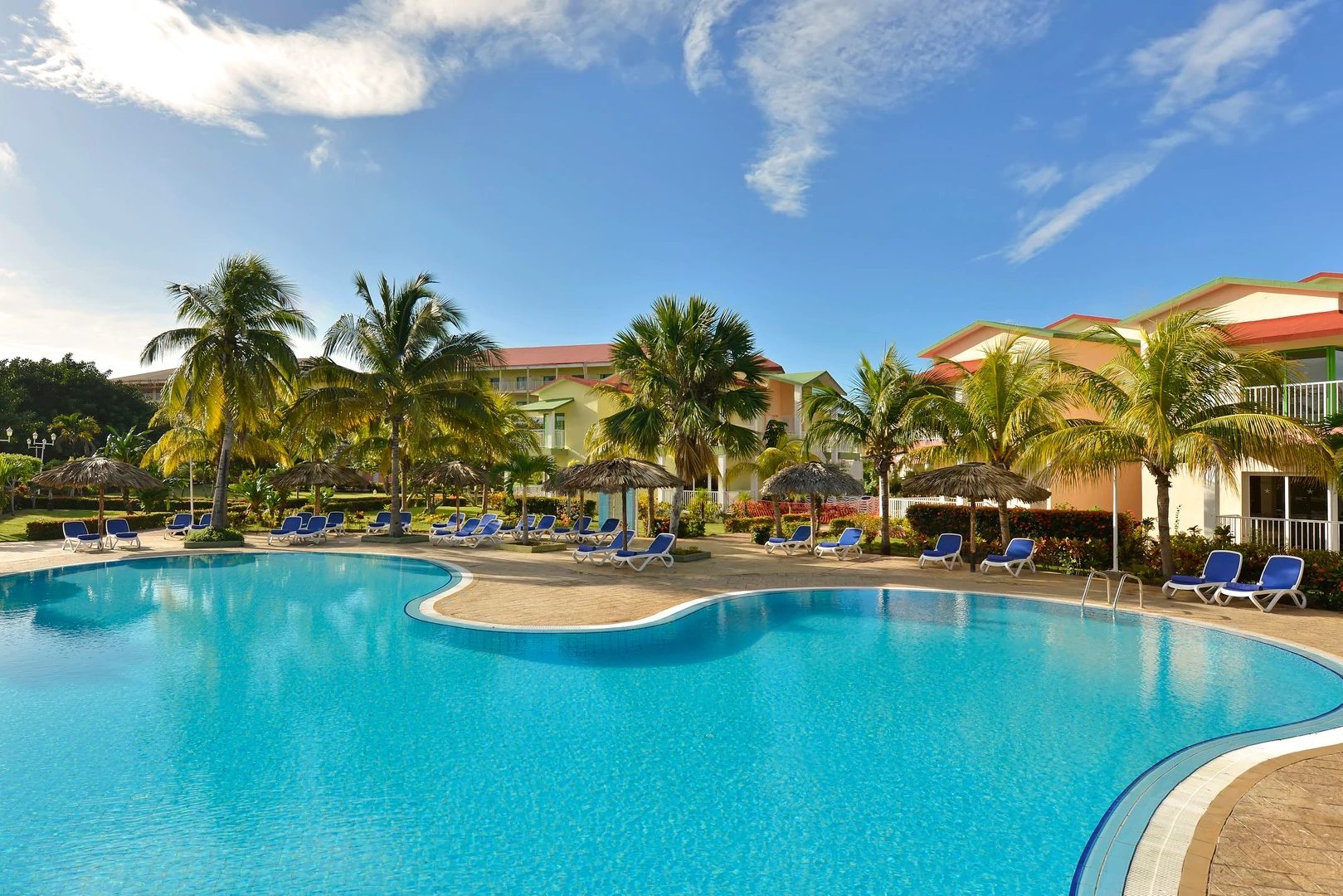 Zwembad bij het Iberostar Tainos in Varadero in Cuba