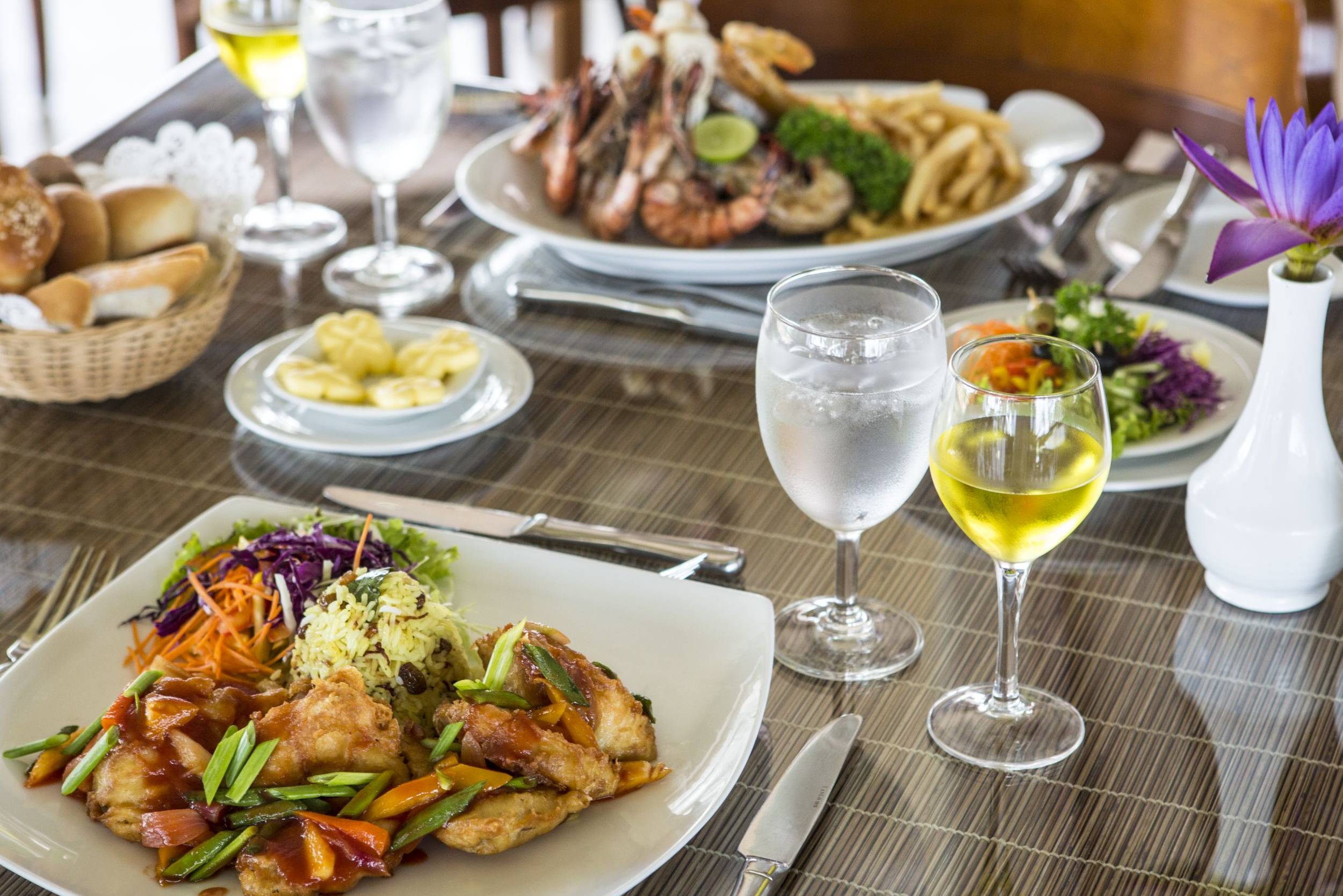 Restaurant van Hotel Tangerine Hotel in Sri Lanka