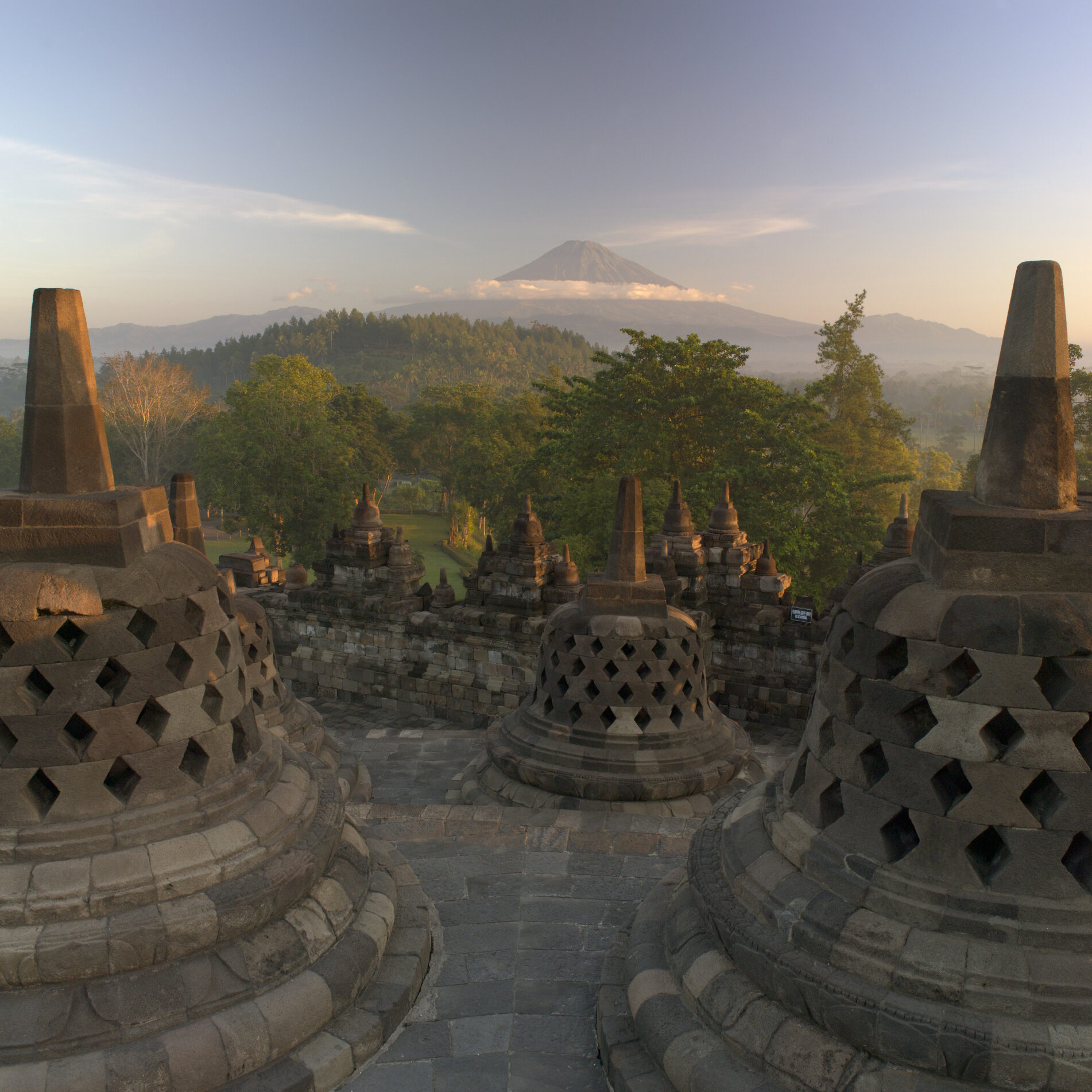 Amanjiwo Borobudur Java
