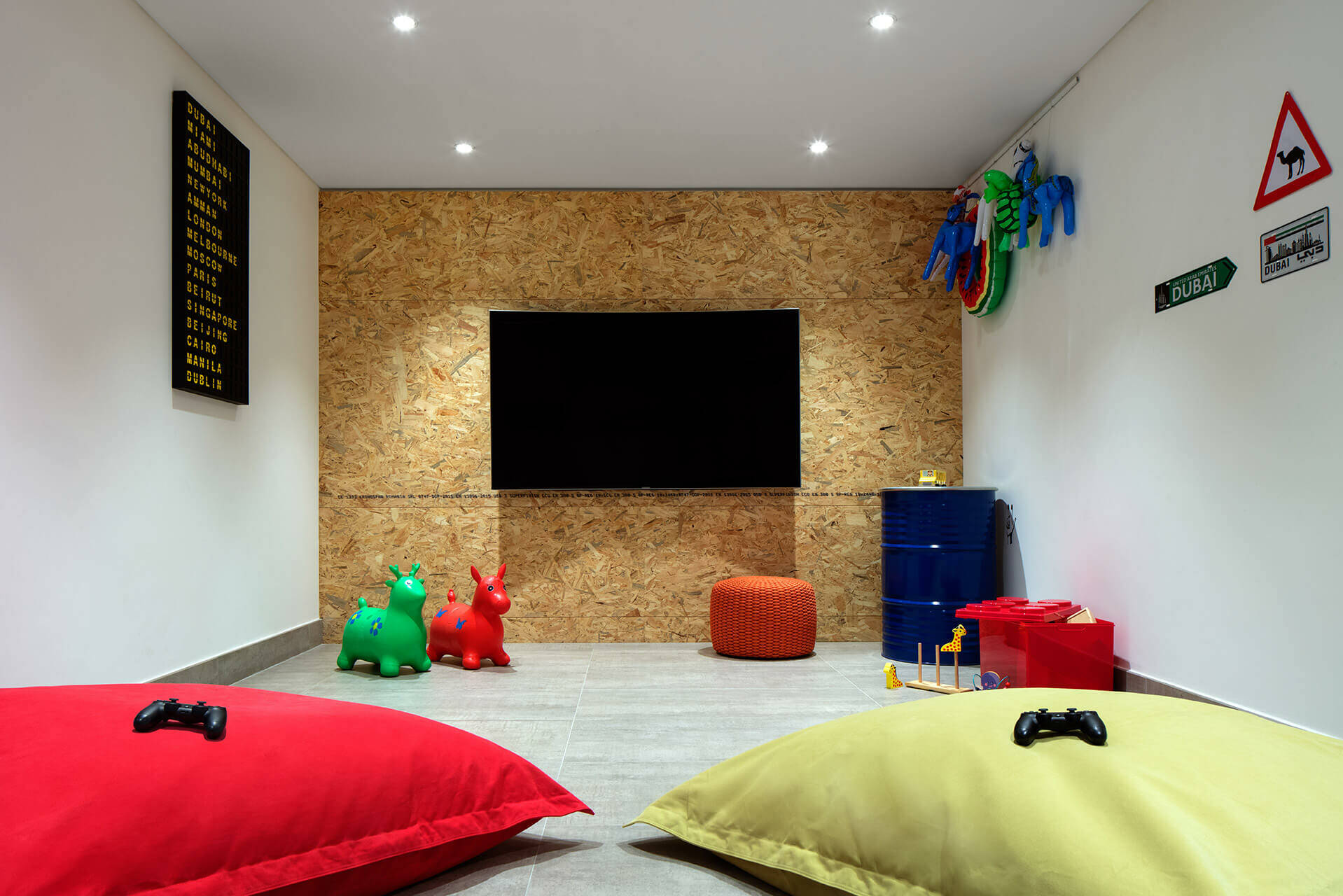 Dubai Emiraten Rove Marina Game Kamer