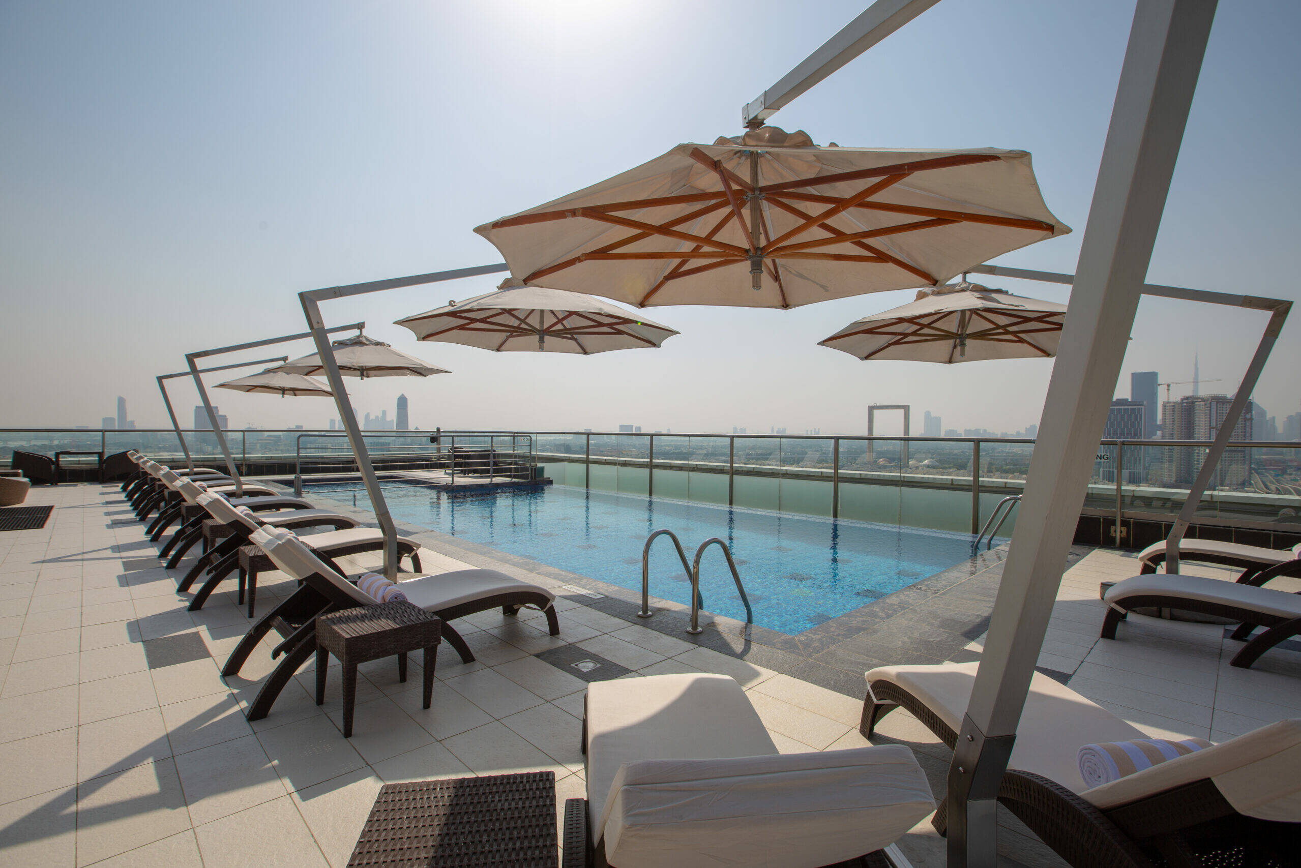Dubai Airport To Park Regis Kris Kin Hotel www.333travel.nl