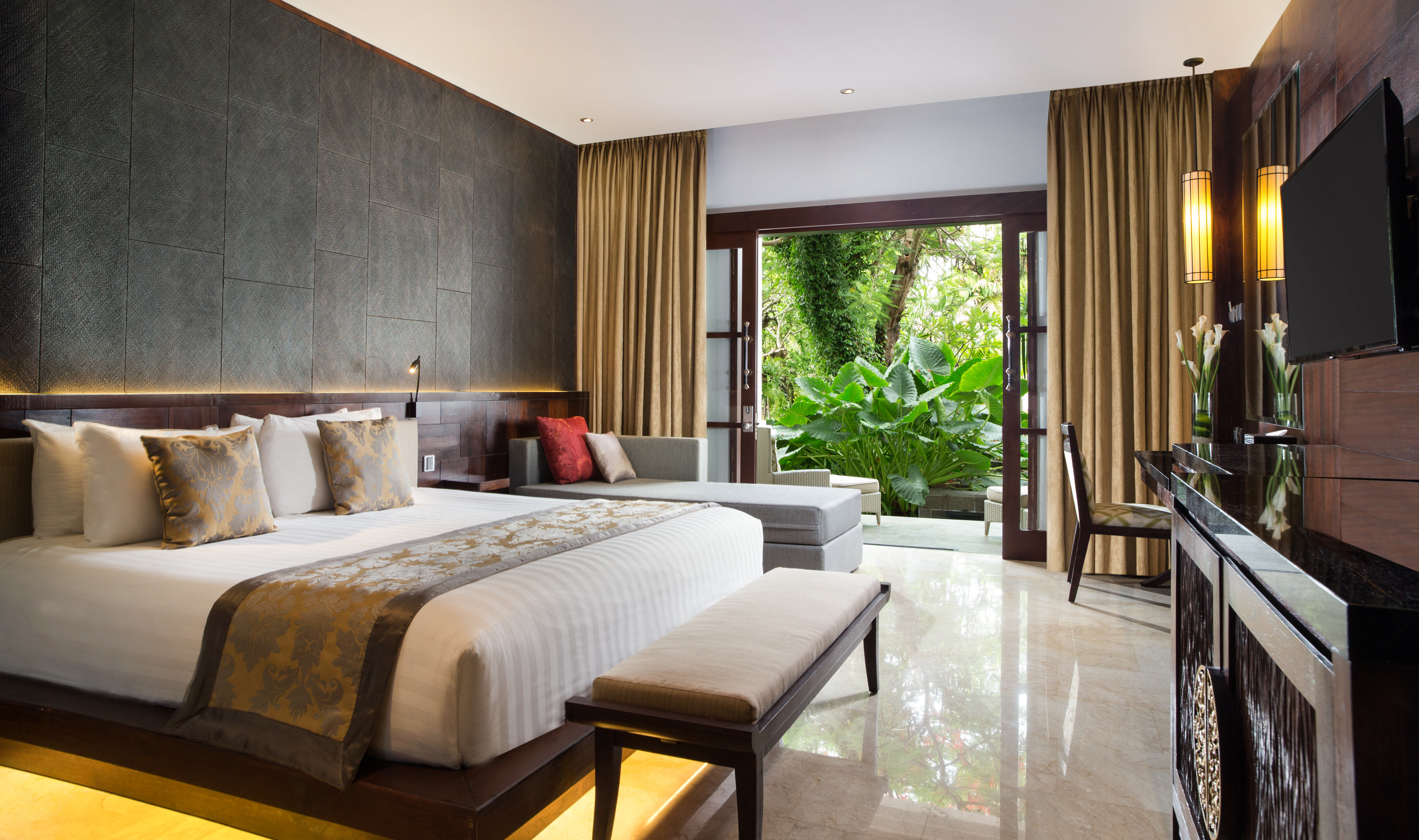 Premier Deluxe kamer in het Puri Santrian in Sanur op Bali