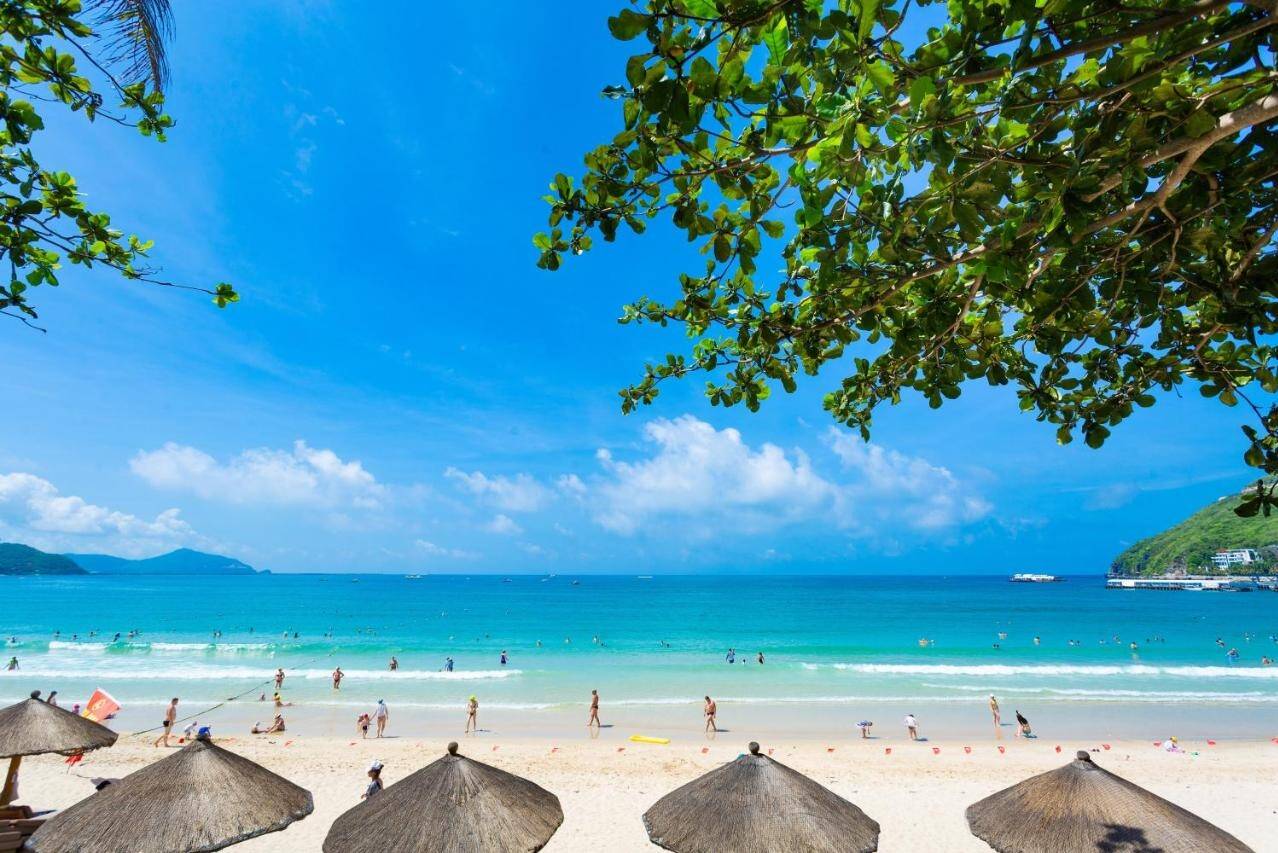 China Hainan Sunshine Resort Intime Sanya Strand