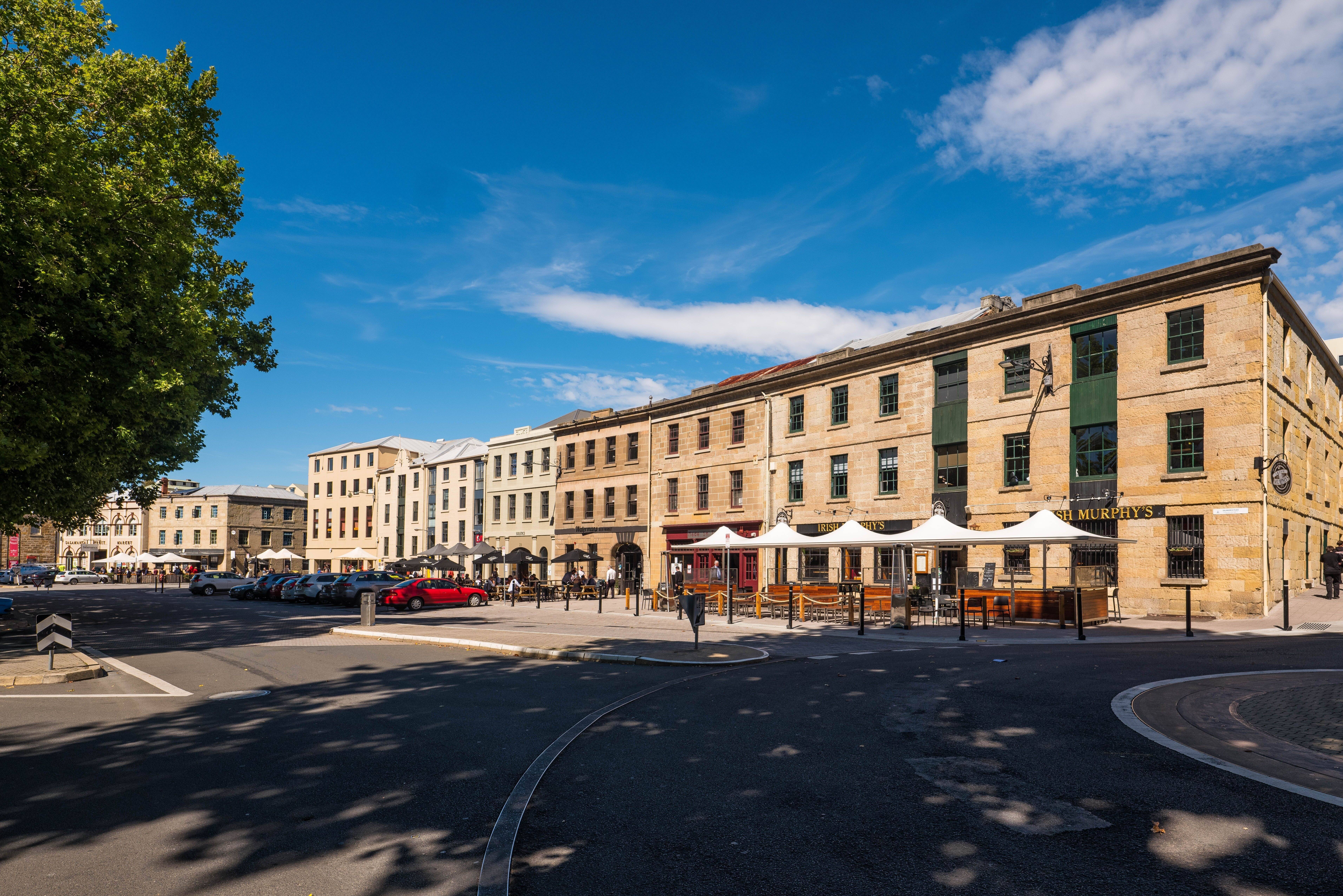 Salamanca Place in Hobart in Tasmanie in Australie