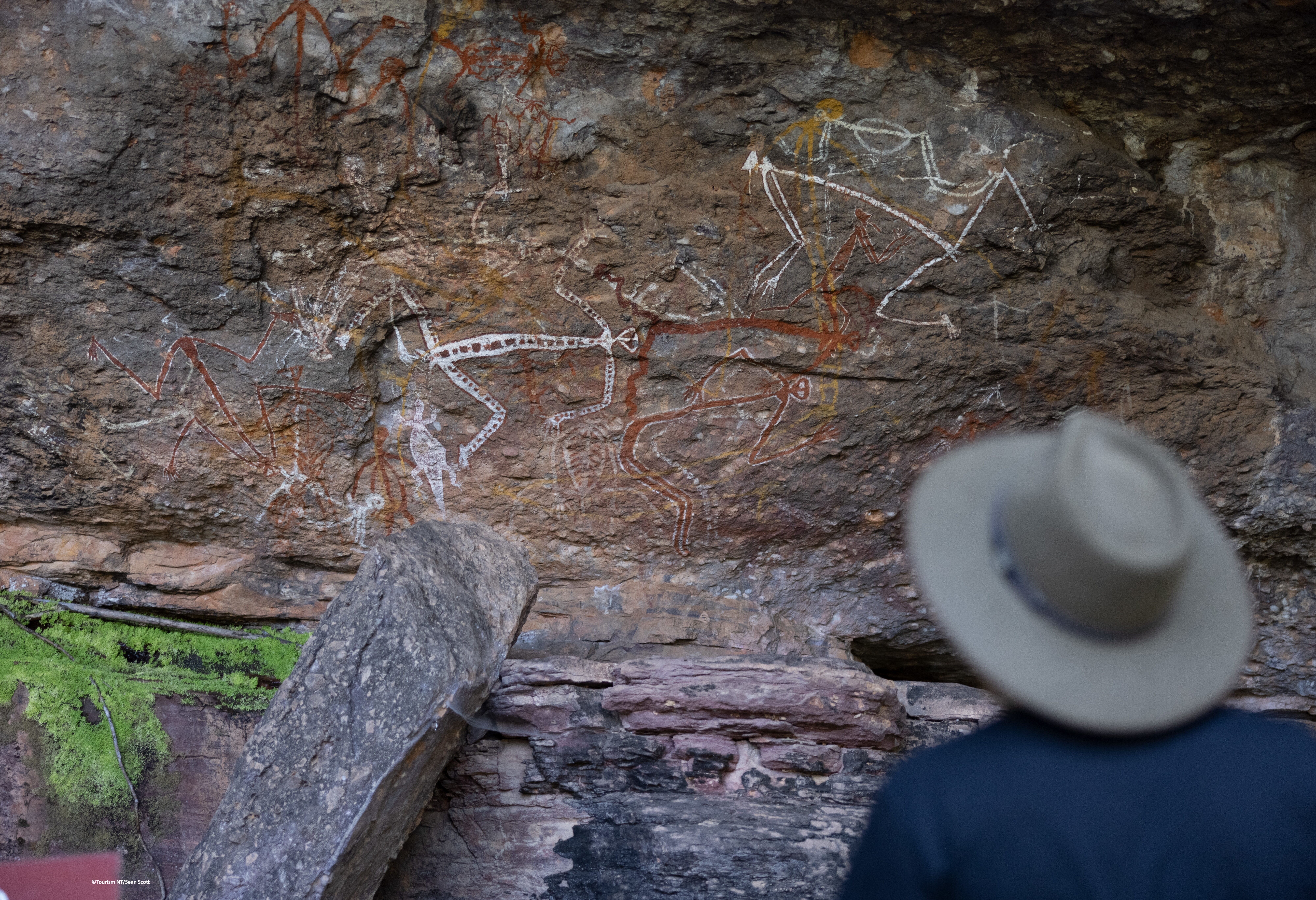 Aboriginal rotsschilderingen bij Nourlangie Rock in het Kakadu National Park in Australie