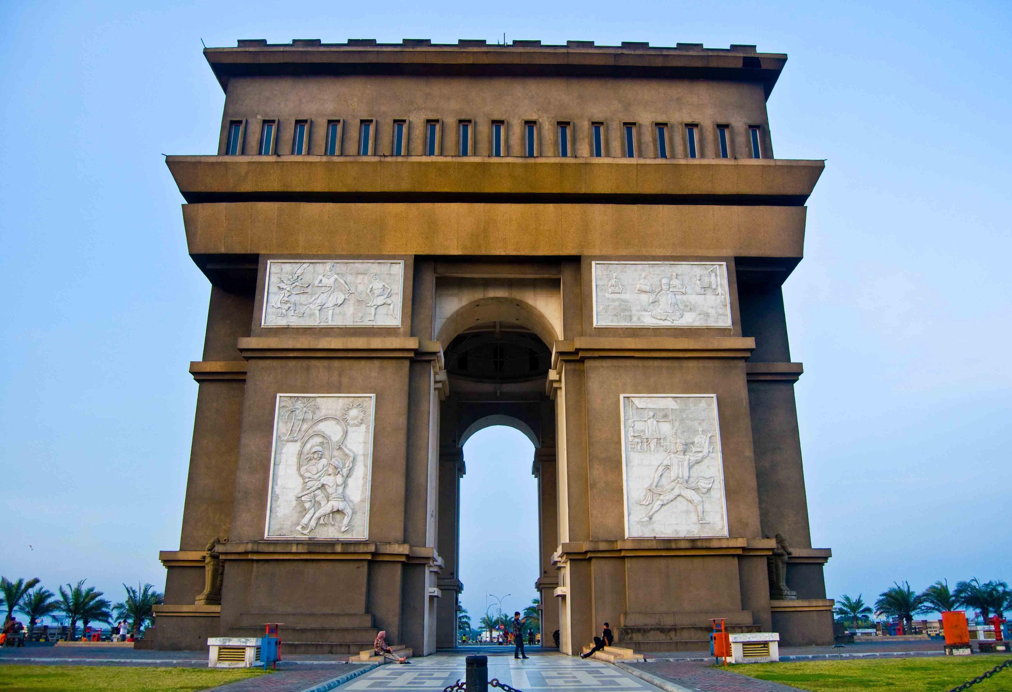 Indonesie Java Kediri Arc de Triomp