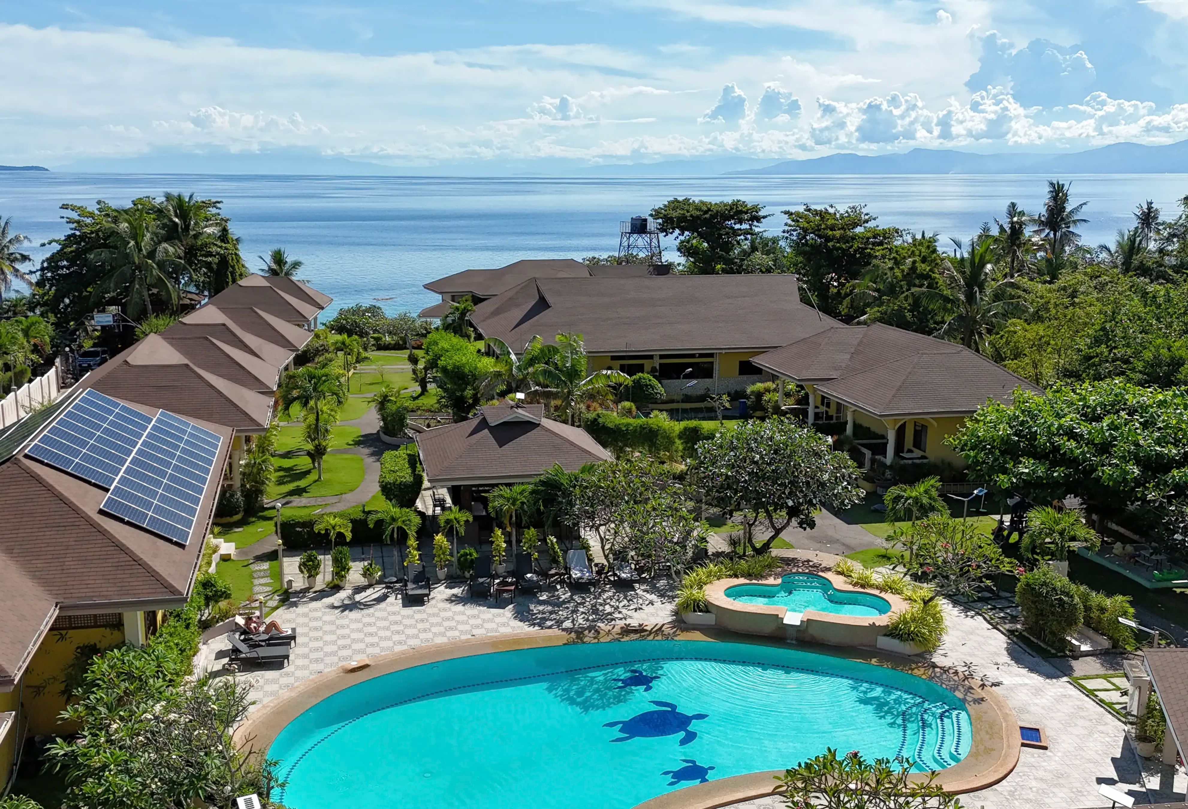 Filipijnen Moalboal Turtle Bay Dive Resort Zwembad