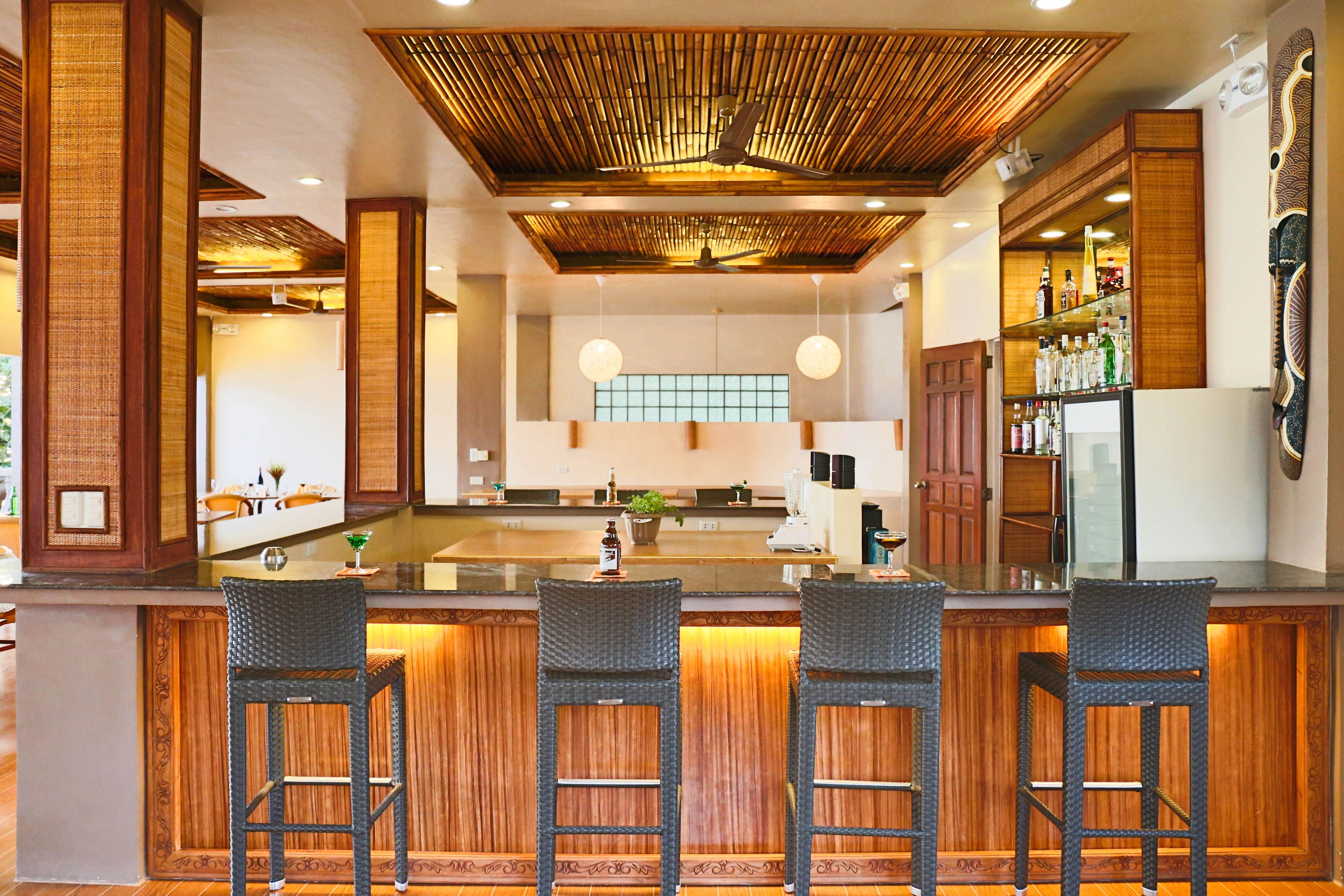 Filipijnen Moalboal Turtle Bay Dive Resort Bar