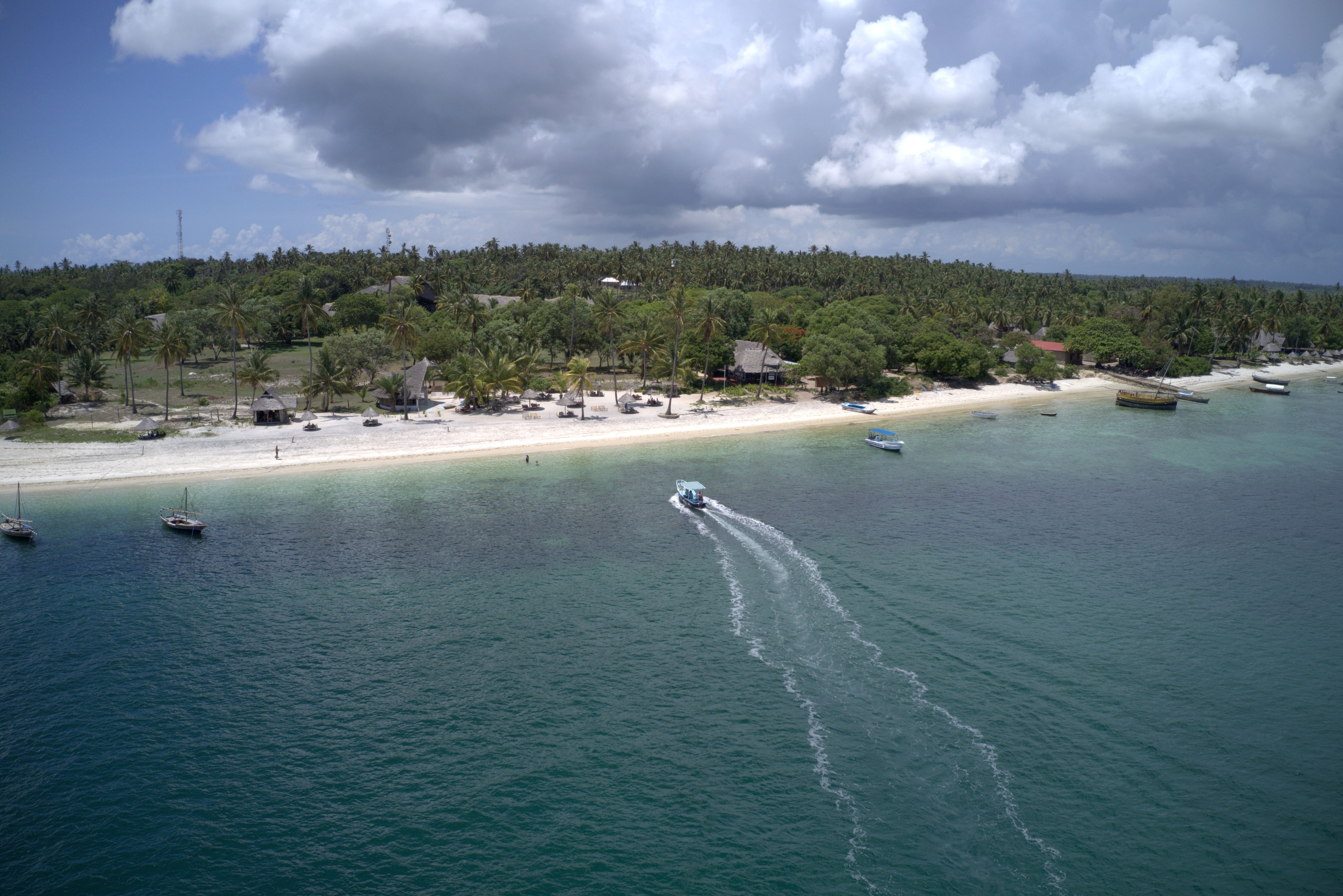 Aankomst bij Basecamp Mafia Island in Tanzania