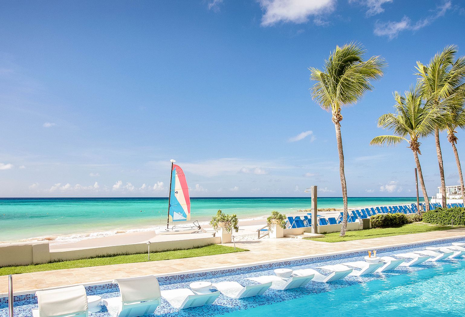 Barbados Zuidkust Sea Breeze Beach House Zwembad